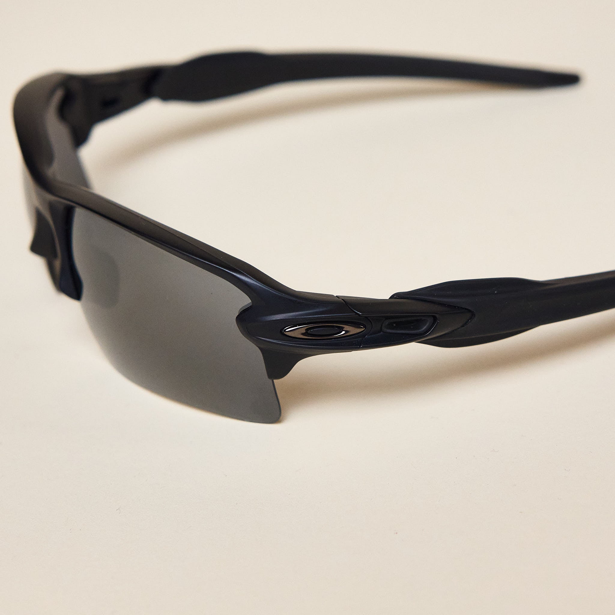 Oakley - Flak® 2.0 XL Sunglasses - Matte Black / Prizm Black