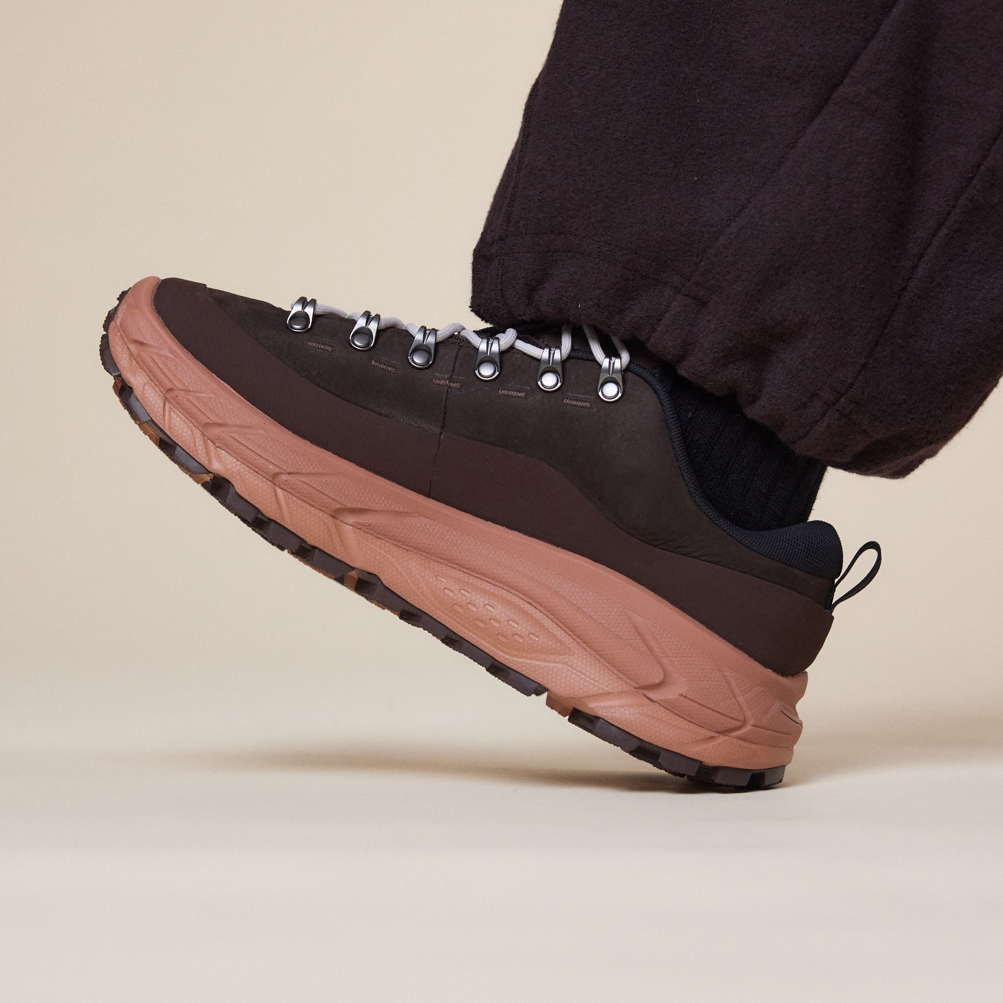 HOKA - Tor Summit Hiking Shoe - Cast Iron / Walnut