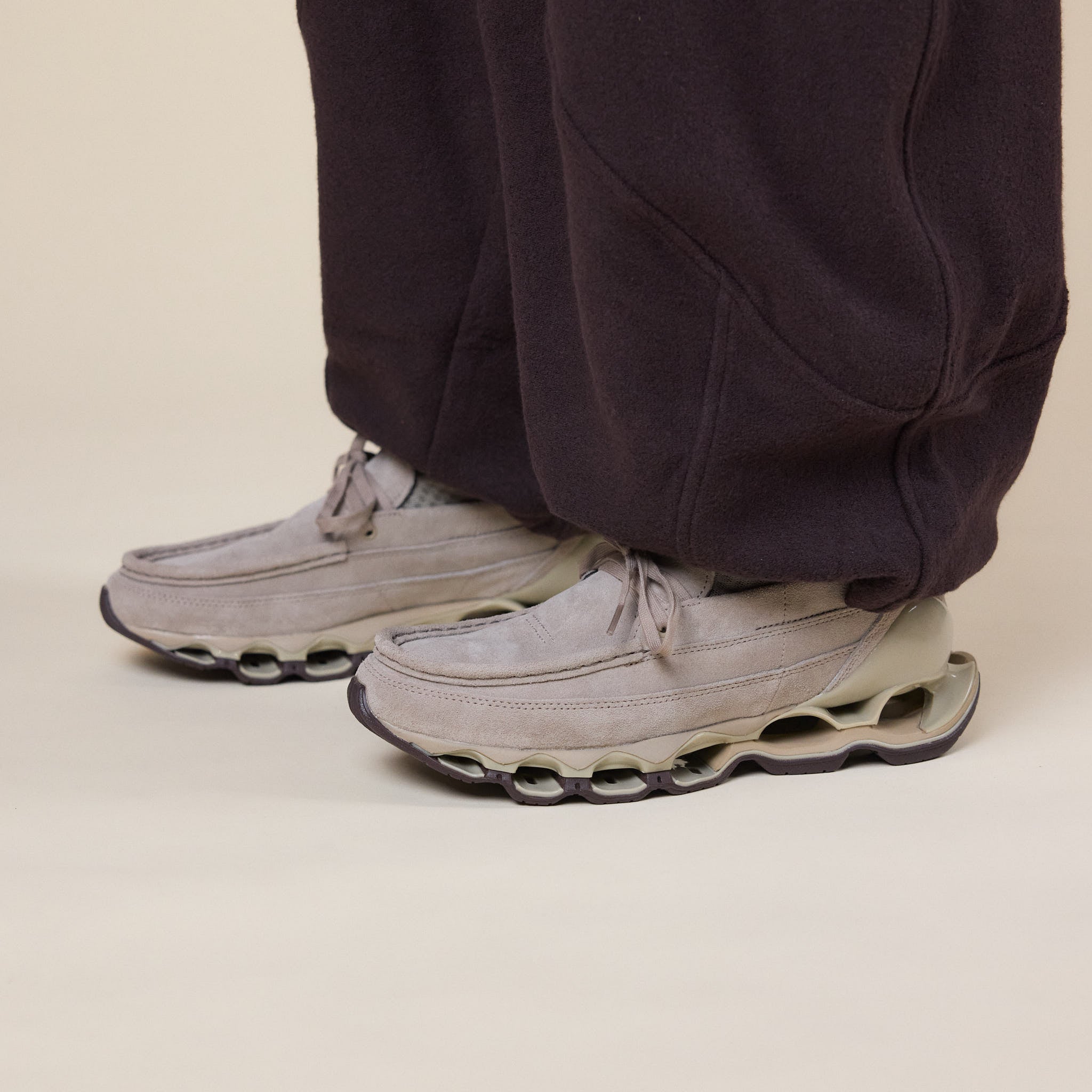 Mizuno - Wave Prophecy Moc Gore-Tex - Vintage Khaki / Mole