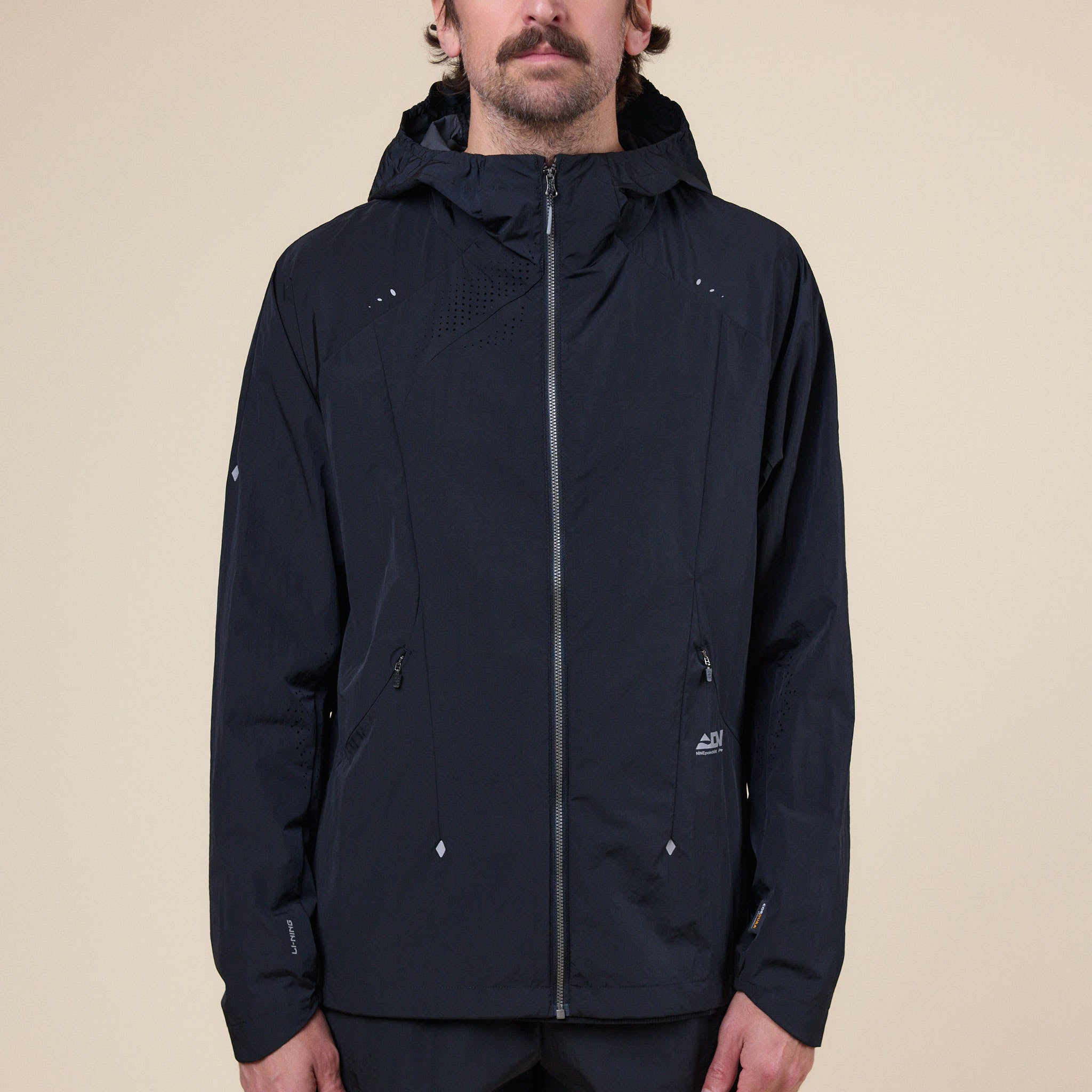 NINEpointNINE x LI-NING - Light Tracker Training Jacket - Black
