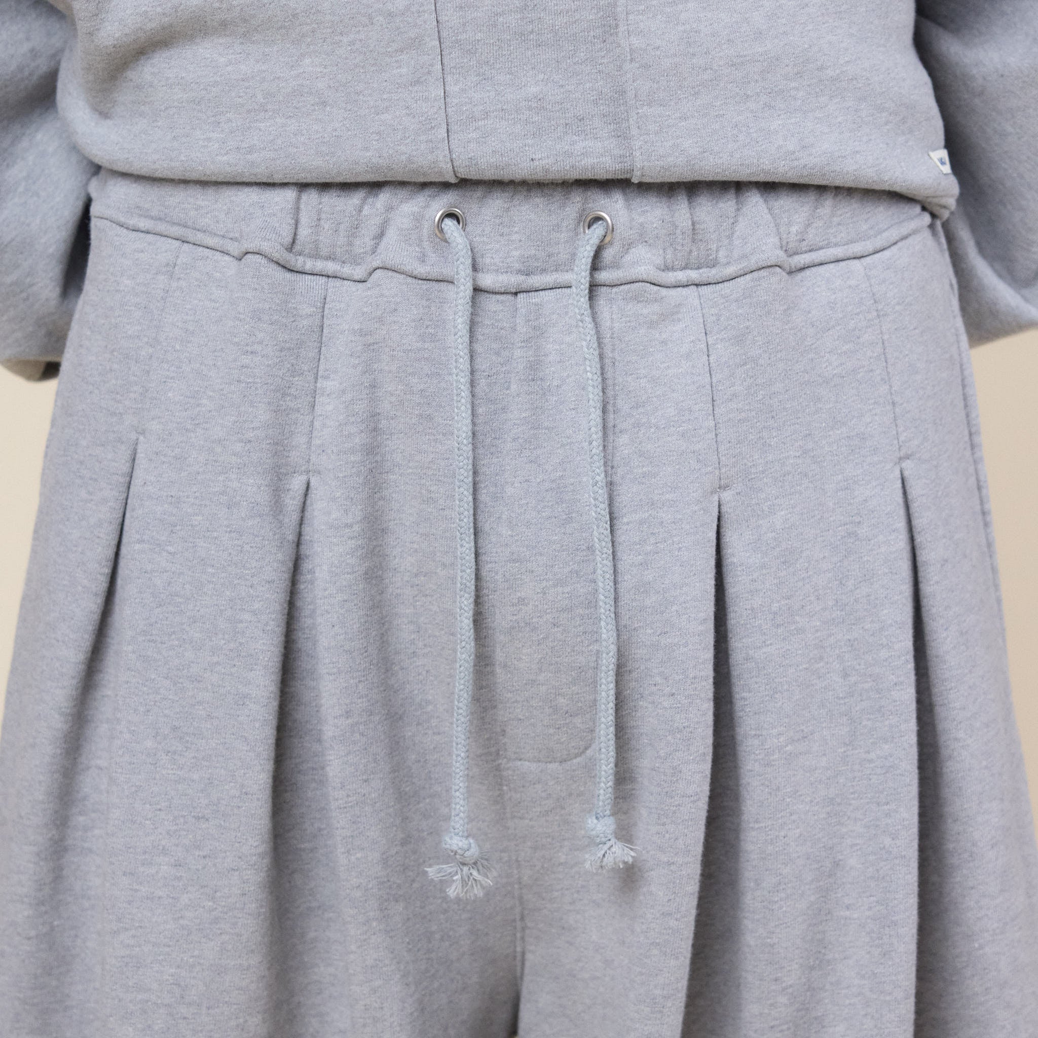 Anglan - Double Valley Tuck Sweatpants - Melange Grey