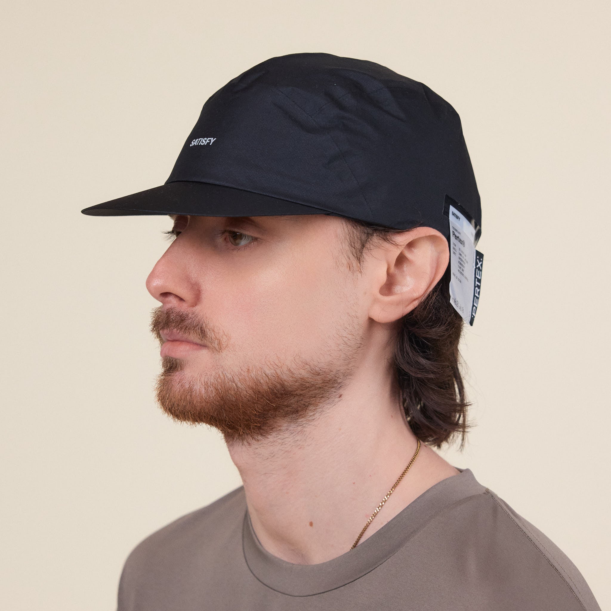 Satisfy Running - Pertex 3L Rain Cap - Black