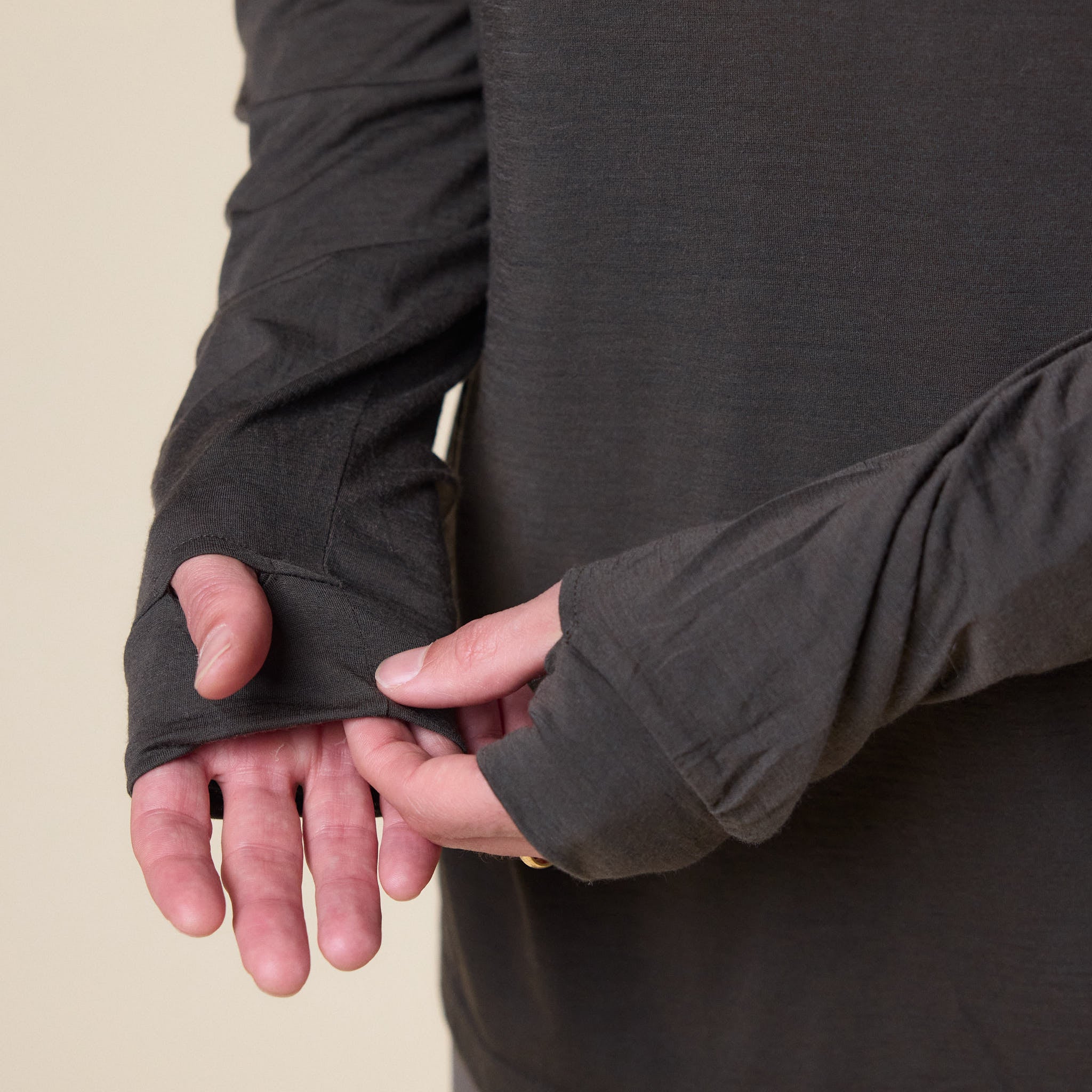 Gnuhr - Creeper Crew Merino Sweater - Black Olive