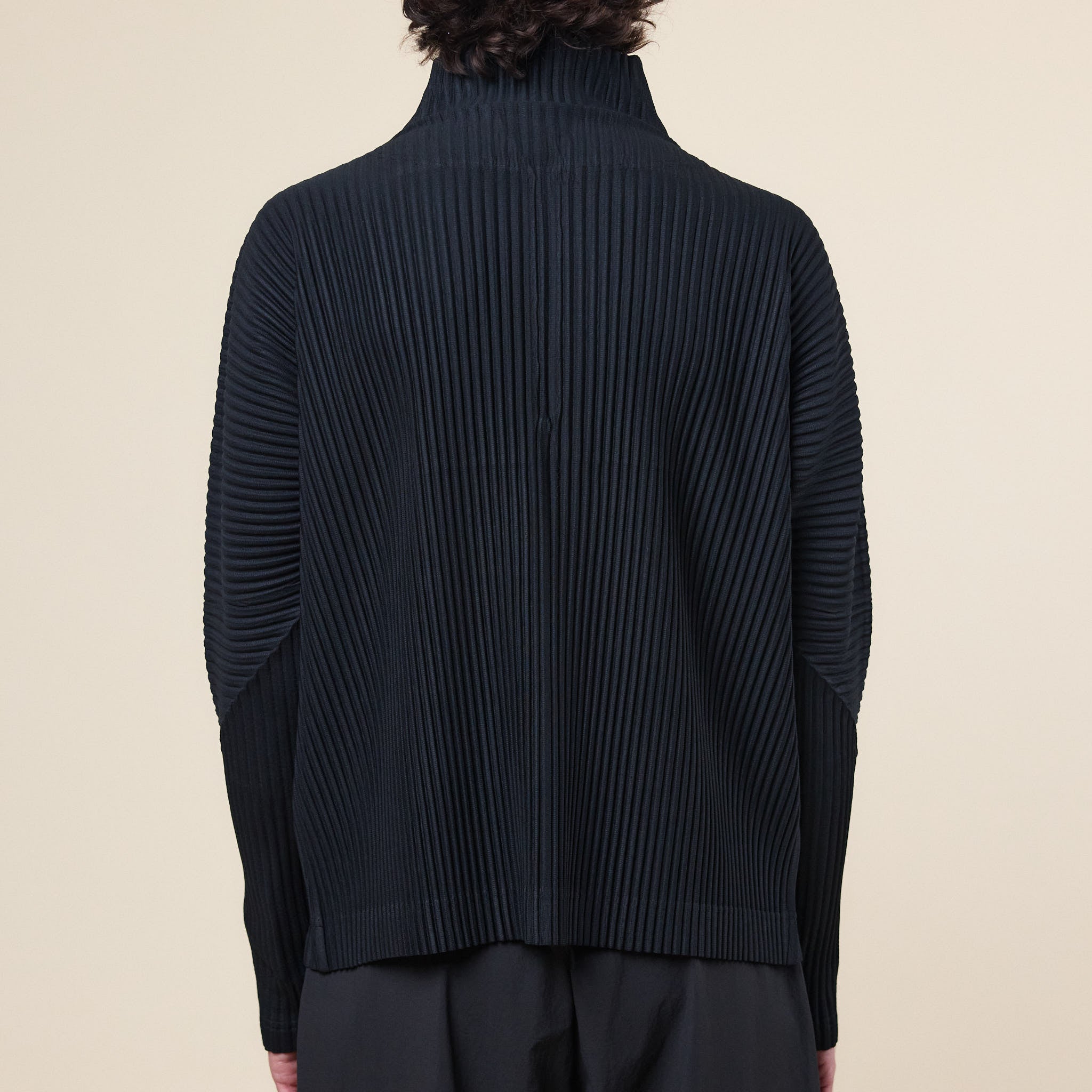 Homme Plissé Issey Miyake - Pleated Half Zip Top - Black