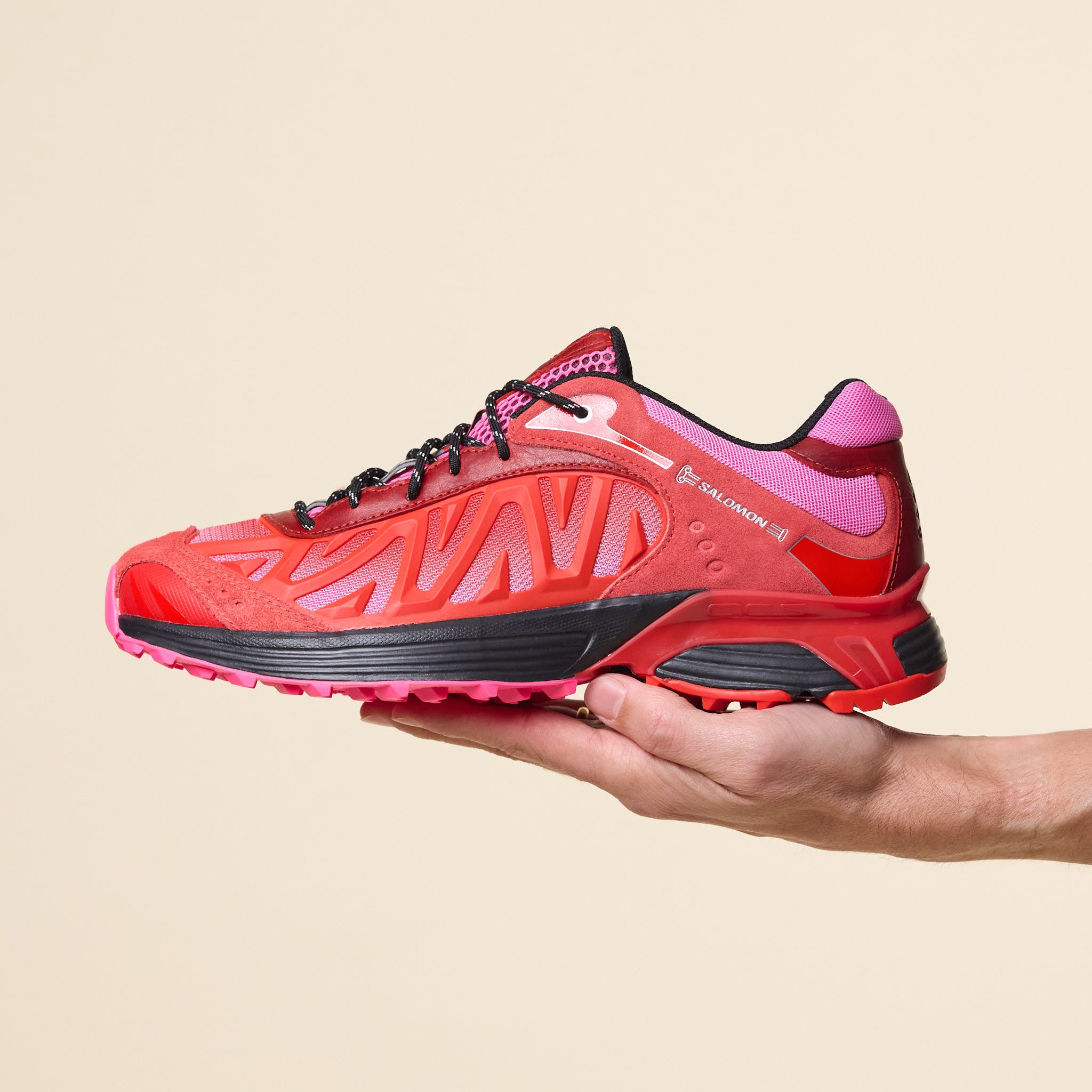 Salomon x Aries - XT Whisper - Fiery Red / Fuchsia Pink