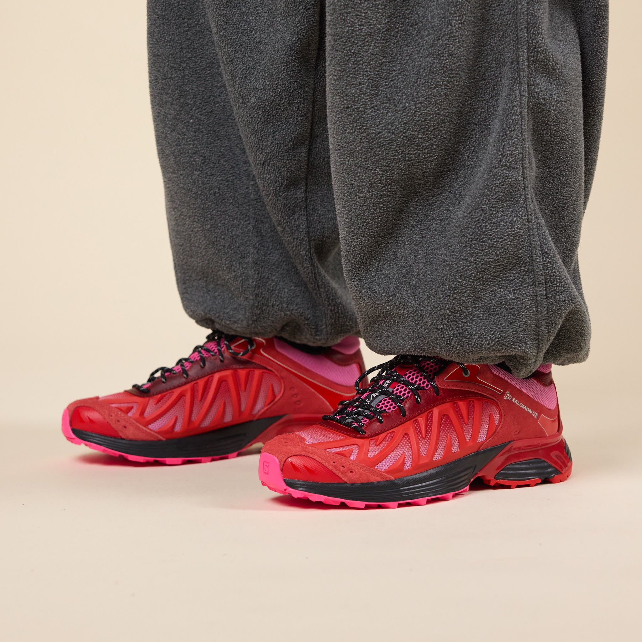 Salomon x Aries - XT Whisper - Fiery Red / Fuchsia Pink