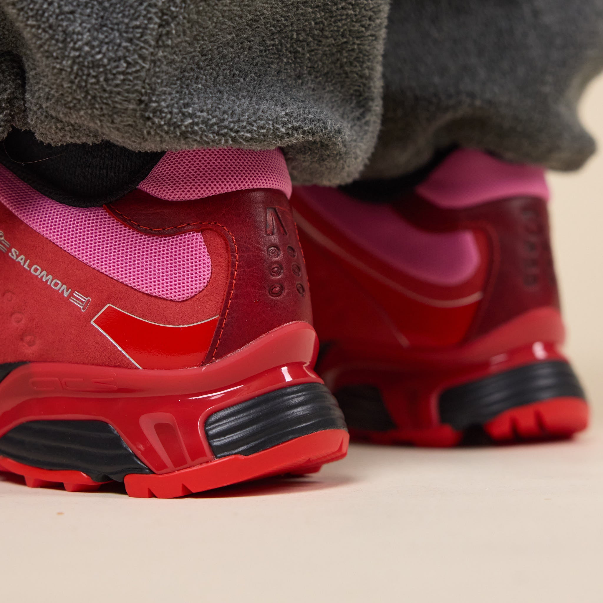Salomon x Aries - XT Whisper - Fiery Red / Fuchsia Pink