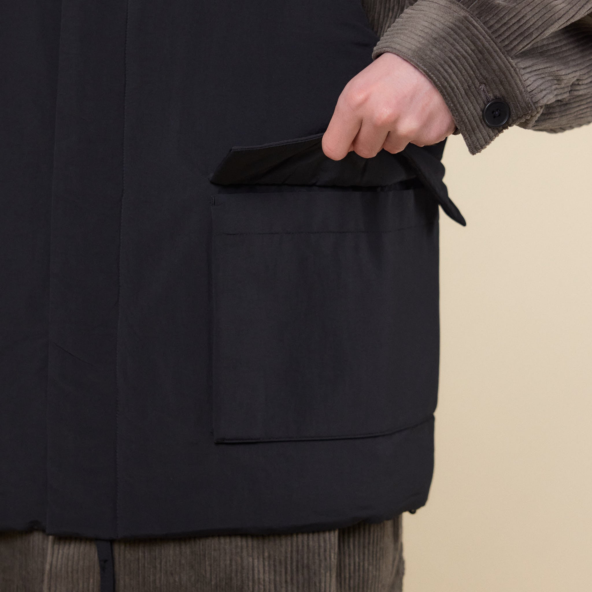 Still by Hand - Padded Vest Jacket - Black