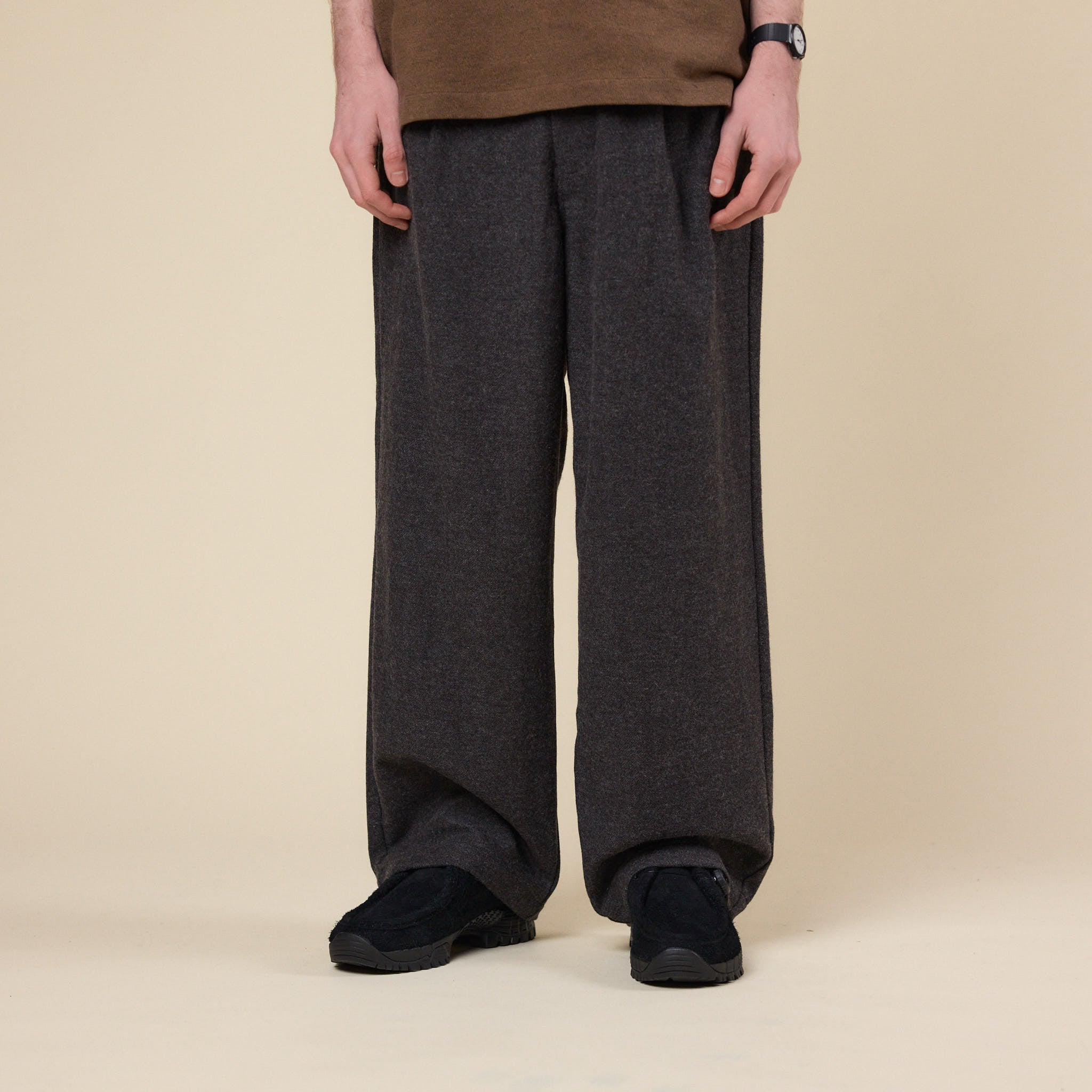 Still by Hand - Wide Wool Pants - Brown Charcoal