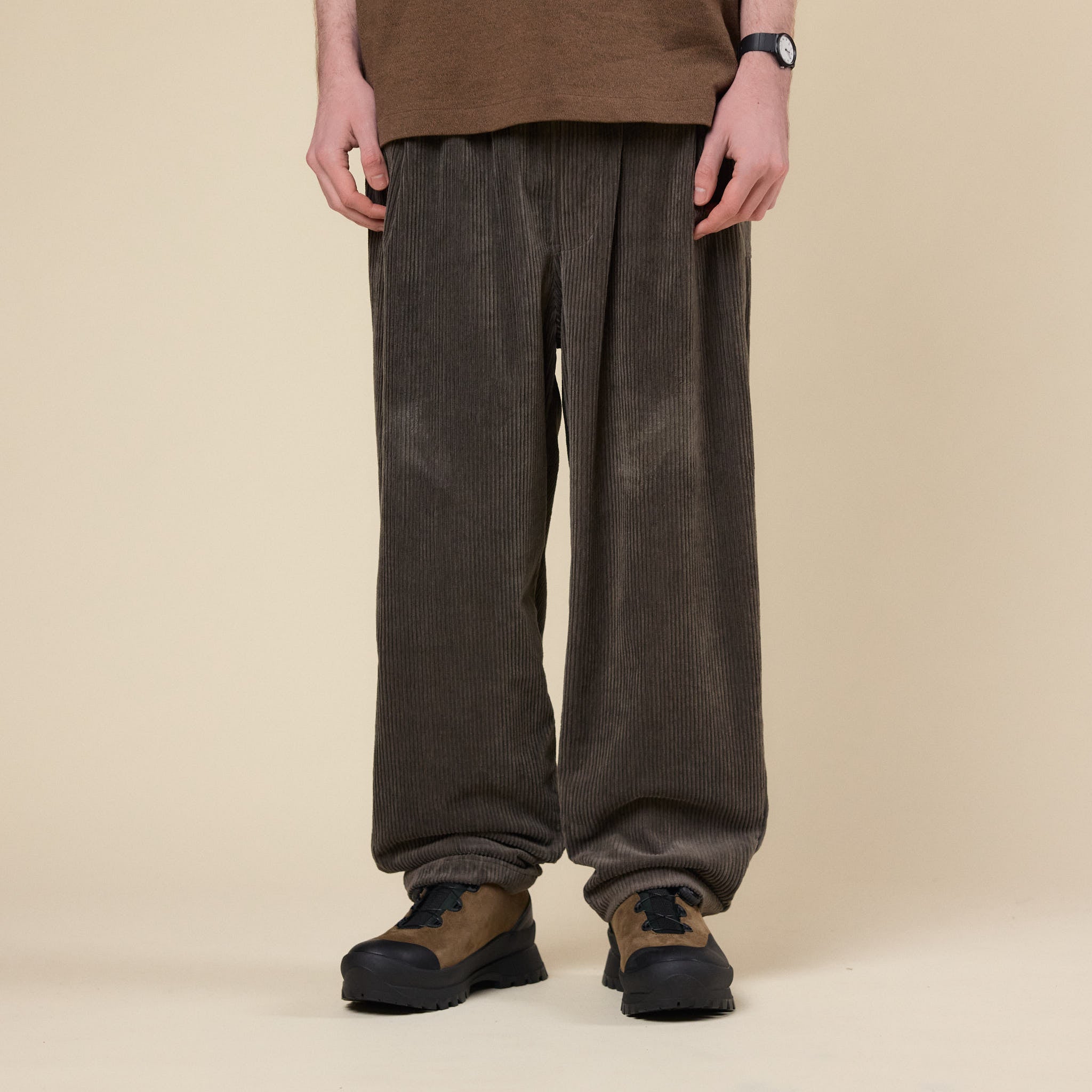 Still by Hand - Tapered Corduroy Pants - Khaki Brown