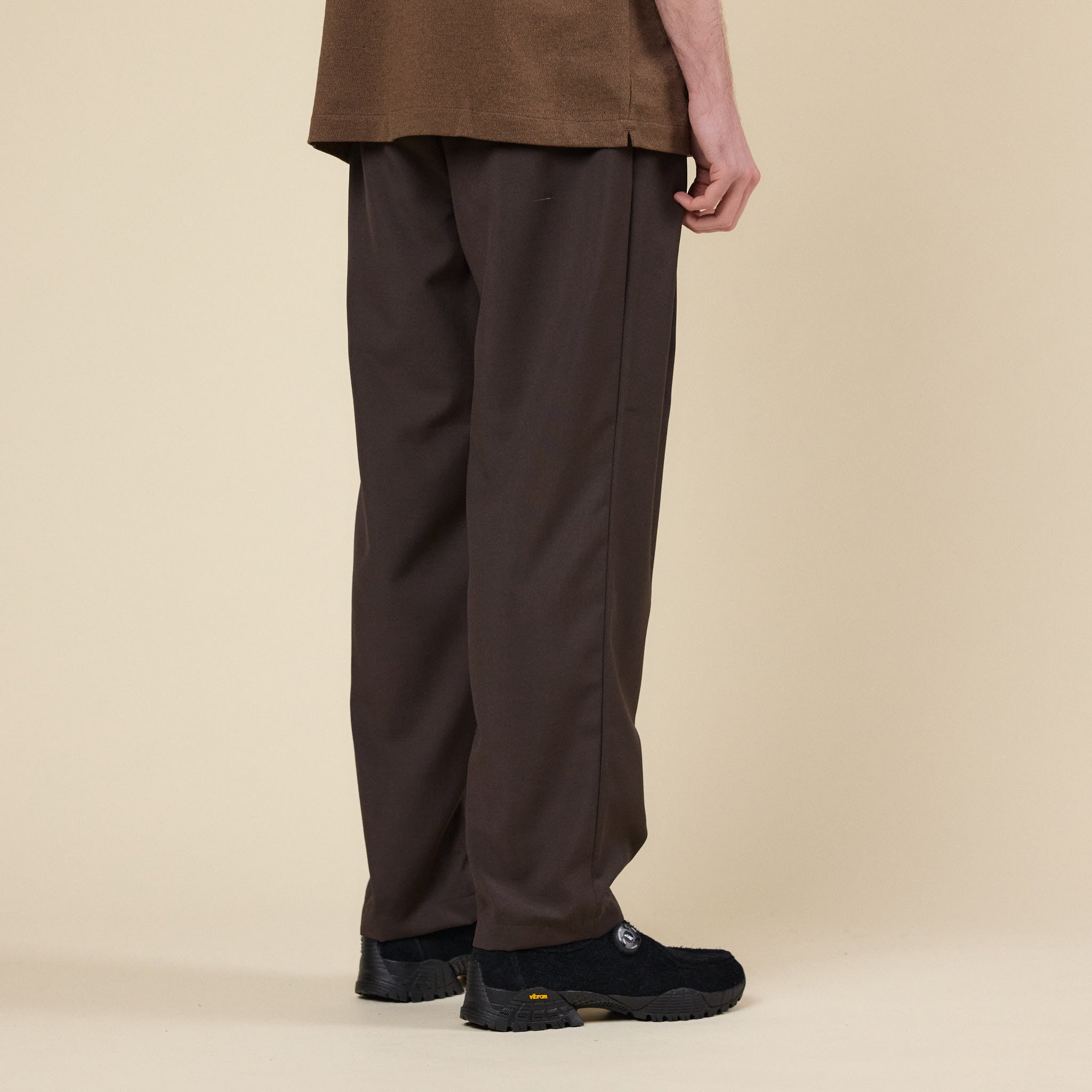 Still by Hand - Tapered Wool Blend Pants - Dark Brown