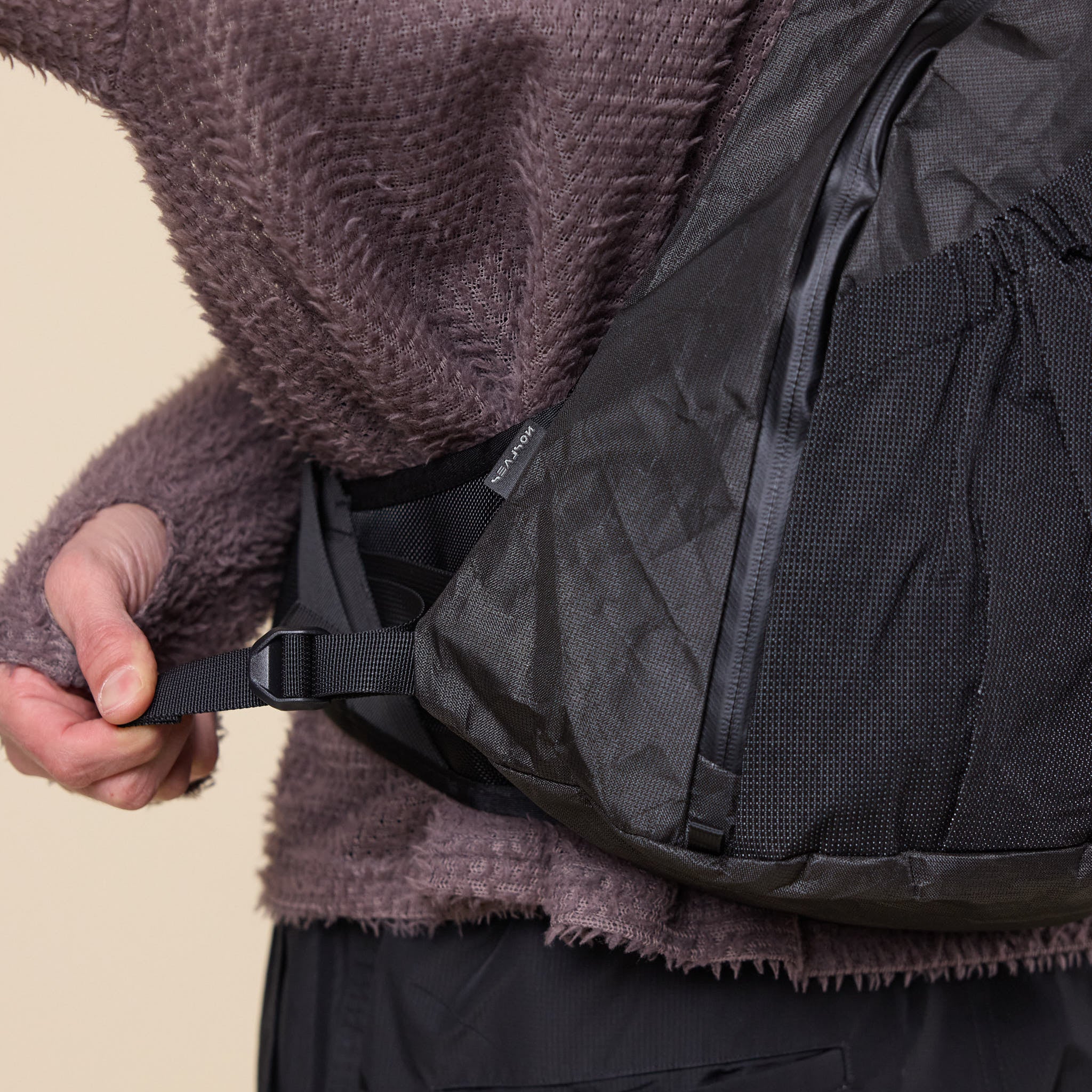 SEALSON - SR4 Crossbody Bag - Black