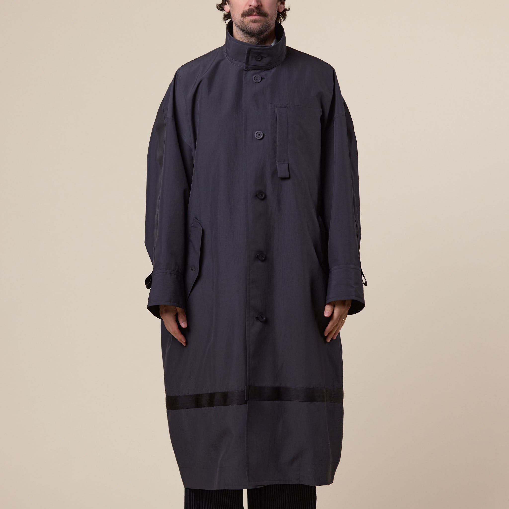 Homme Plissé Issey Miyake - Carrier Carried Coat - Charcoal