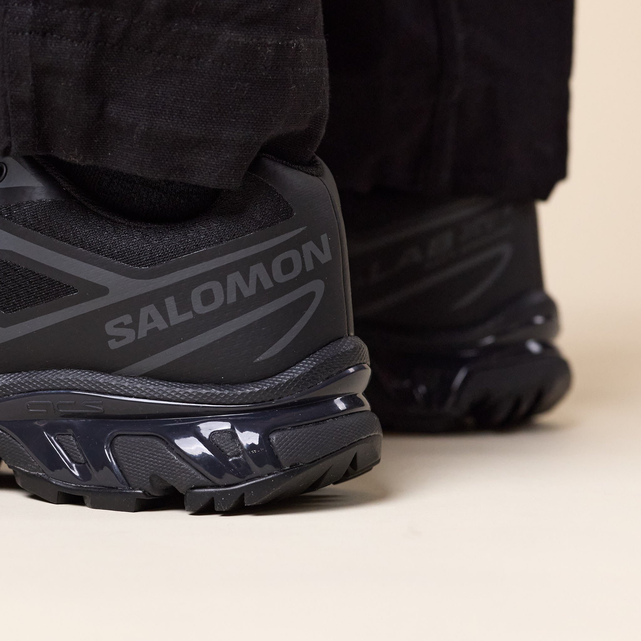 Salomon - XT-6 - Black / Black Phantom