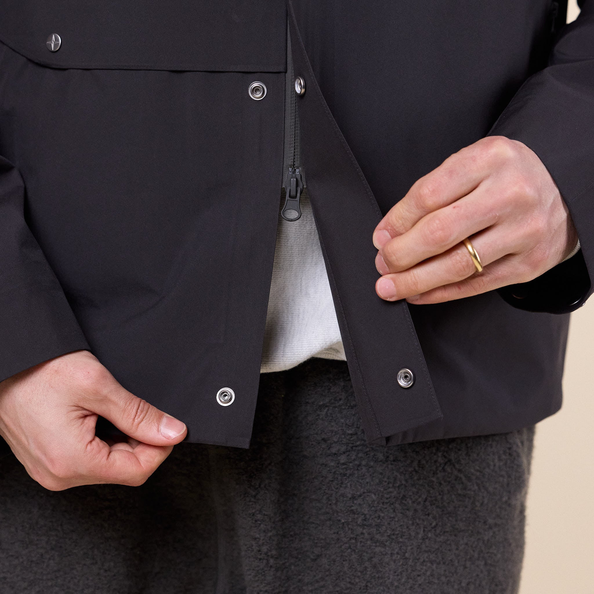 Stone Island Stellina - 3L Gore-Tex Waterproof Coach Jacket - Lead Grey