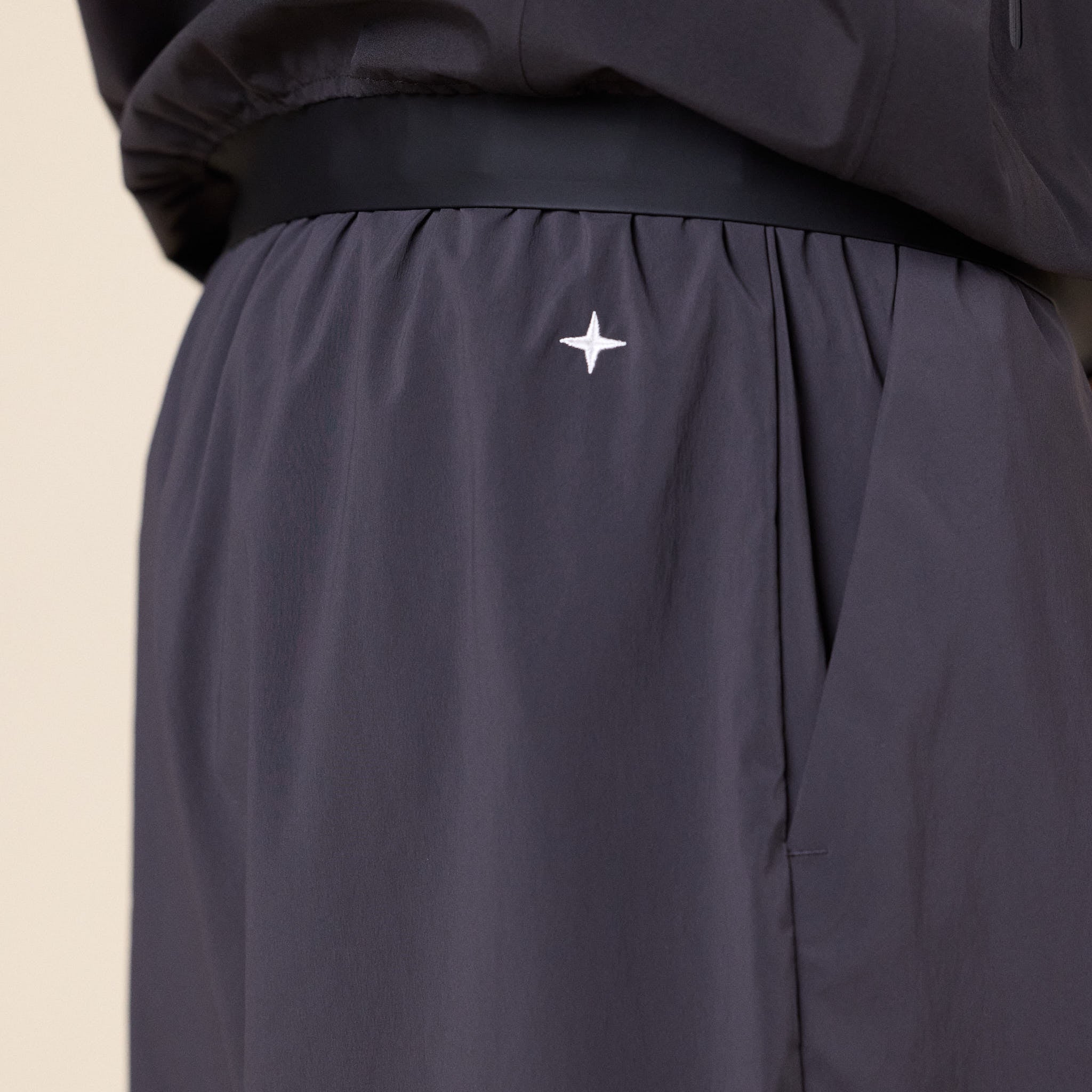 Stone Island Stellina - Stretch Nylon Tela_S.I Technical Shorts - Charcoal Grey