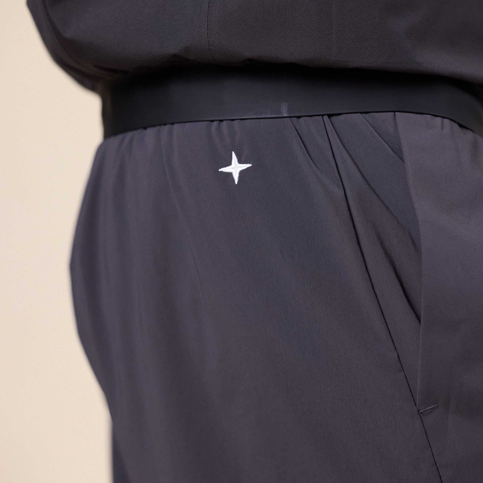 Stone Island Stellina - Stretch Nylon Tela_S.I Technical Shorts - Charcoal Grey