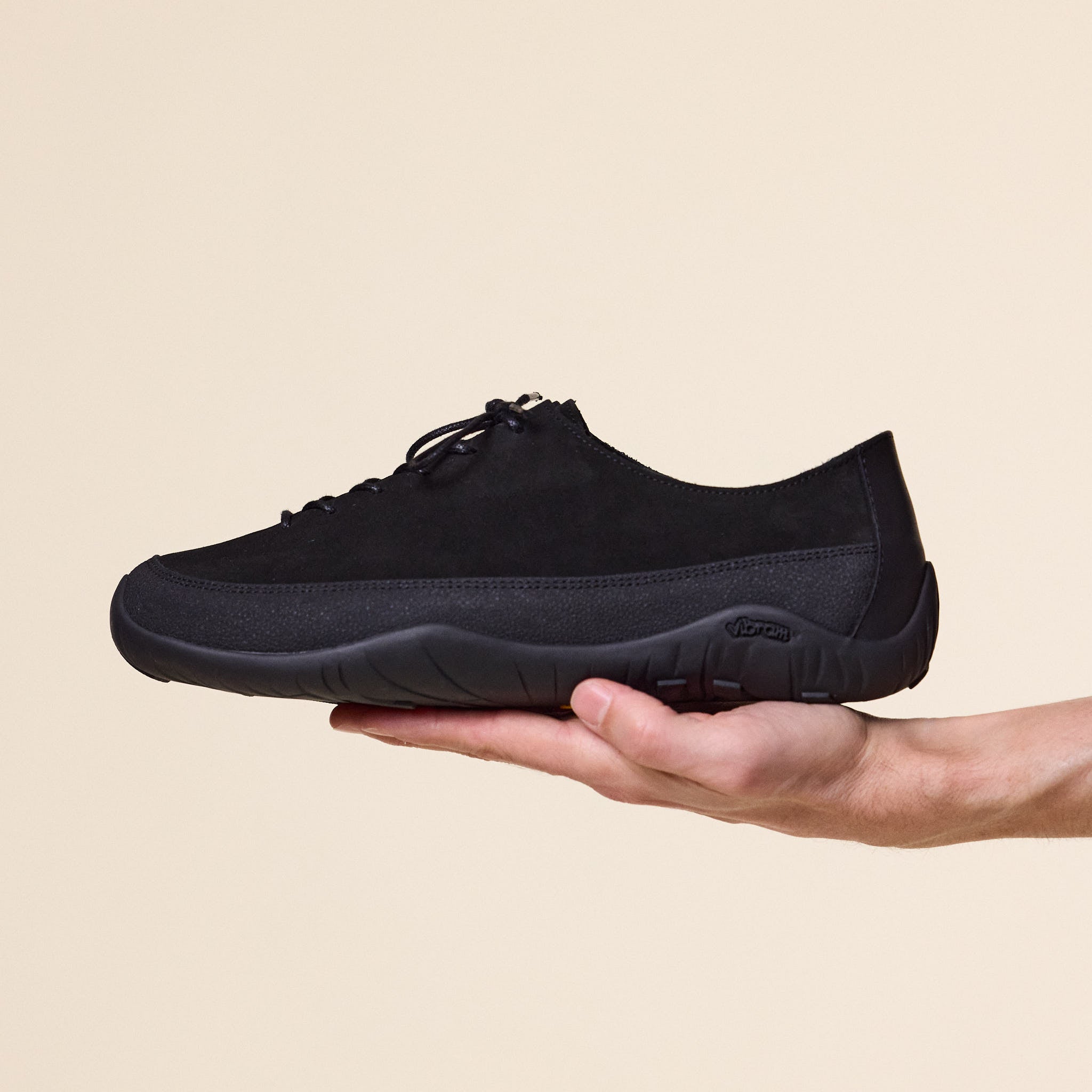 Tarvas - Wanderer Suede - Black