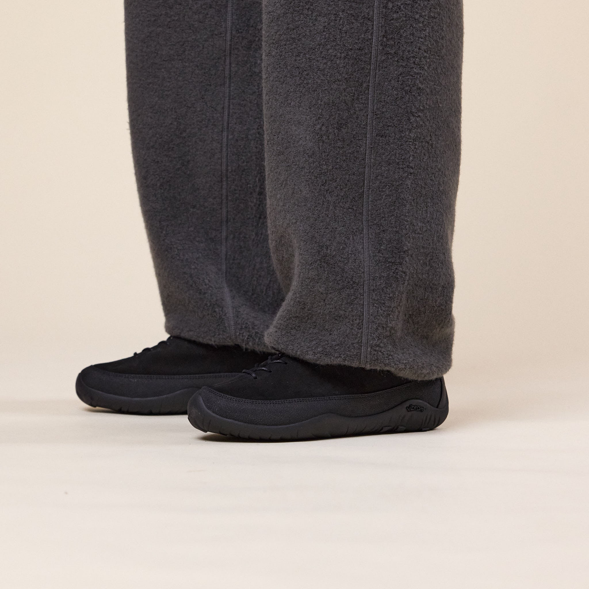 Tarvas - Wanderer Suede - Black