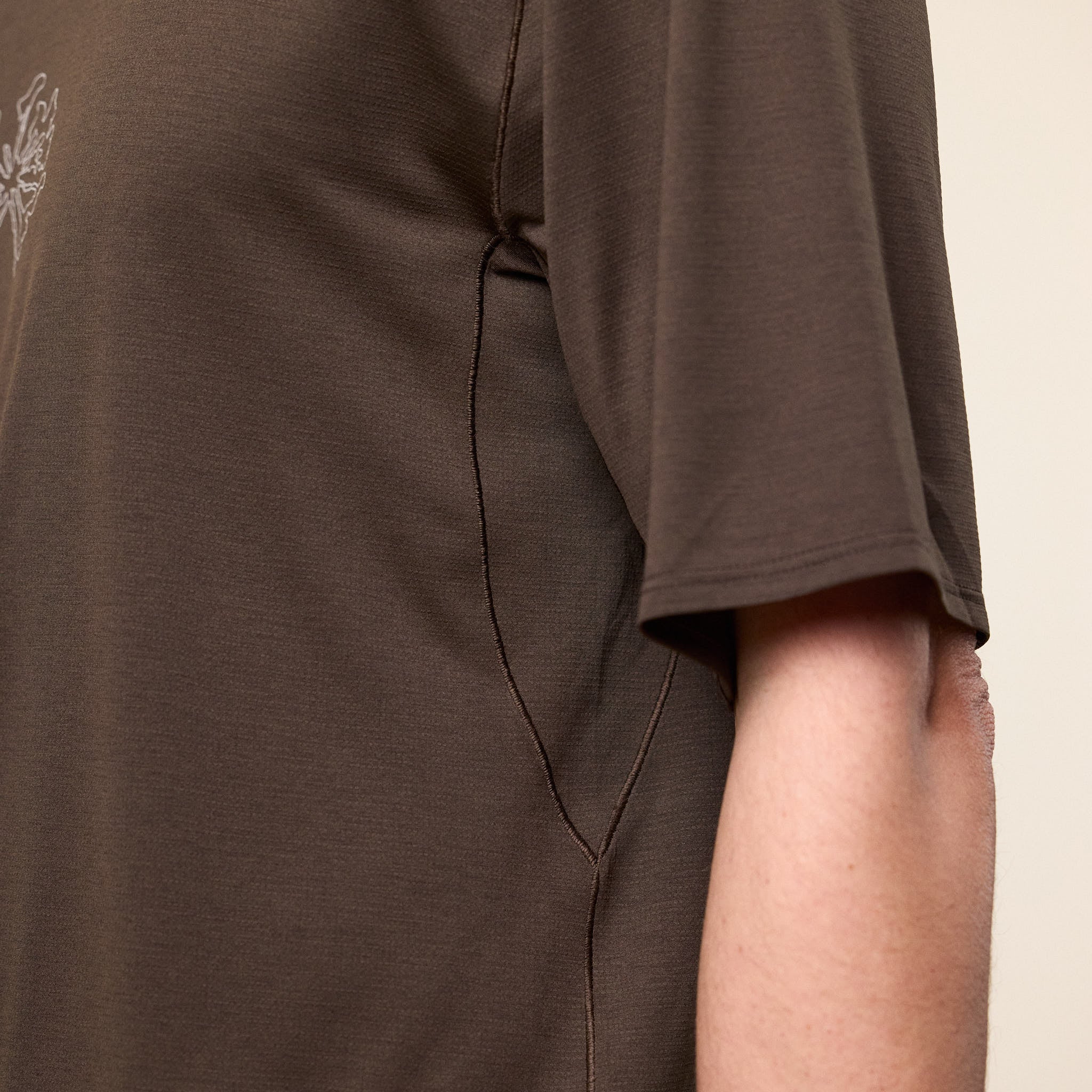 Portal - Lateral Peak L/S T-Shirt - Black Beauty