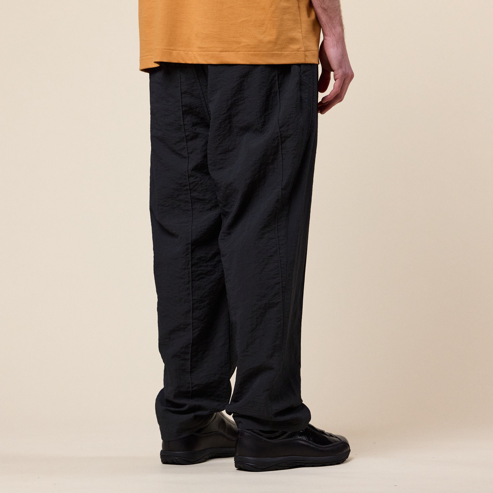 Still by Hand - Tapered Easy Pants - Charcoal
