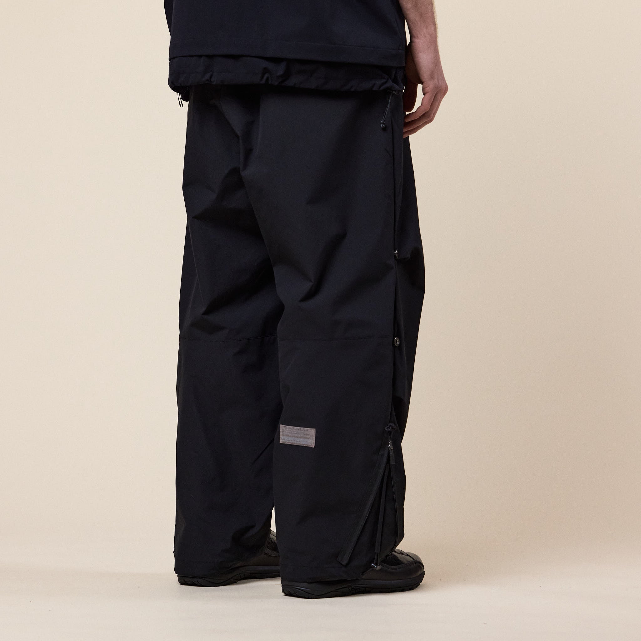 Poliquant - Changing Length Wide Zip Up Pants - Black
