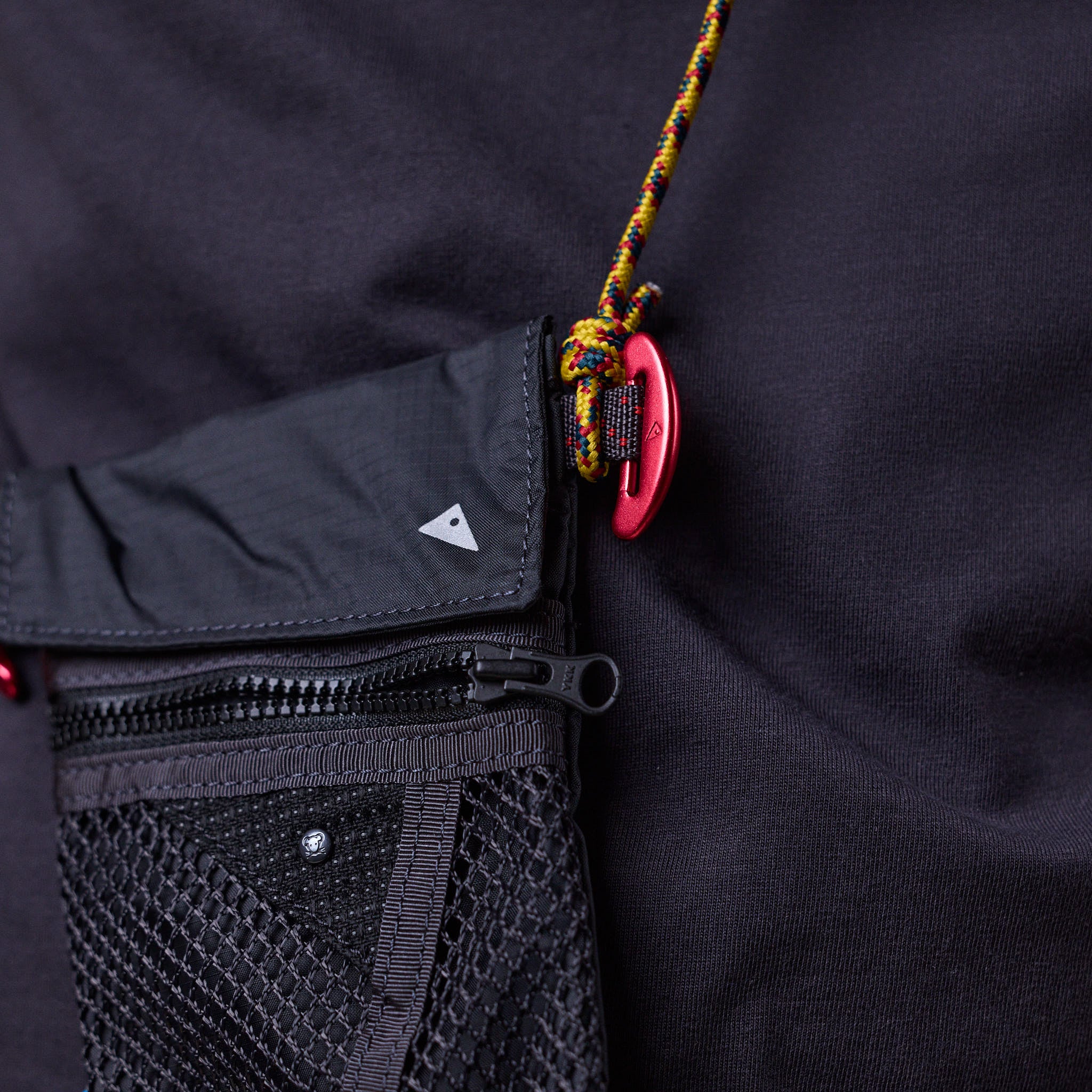 Klättermusen - Algir Lanyard Pocket Bag - Raven Black