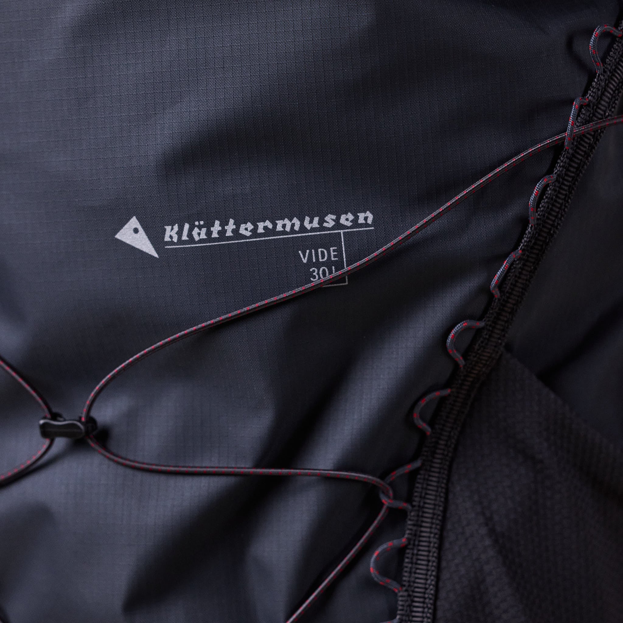 Klättermusen - Vide 30L Backpack - Raven Black