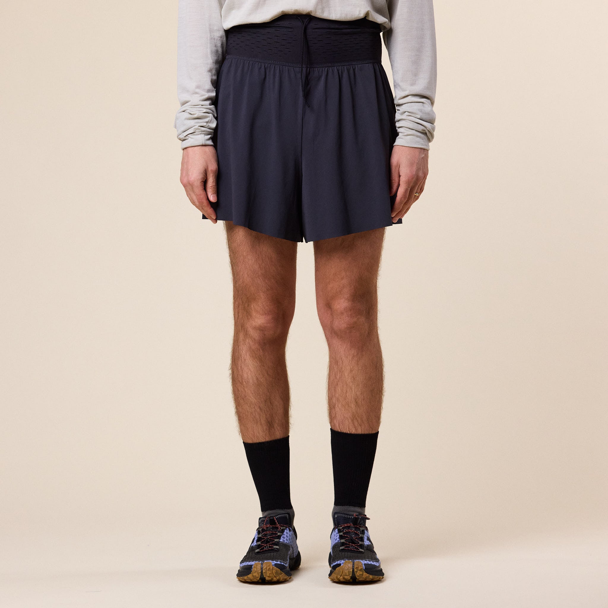 Gnuhr - Warp Short Short - Anthracite