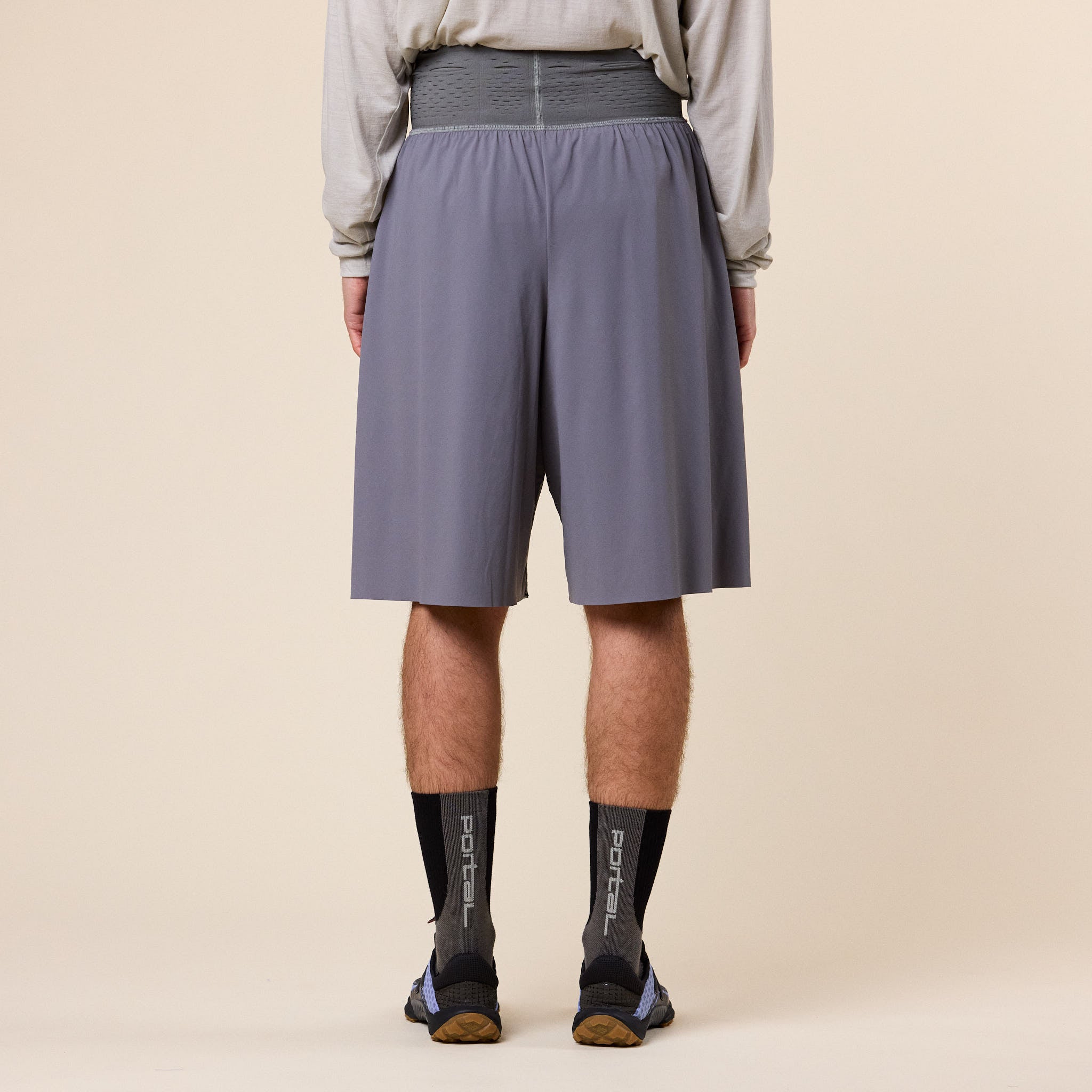 Gnuhr - Warp Short Long - Charcoal Grey