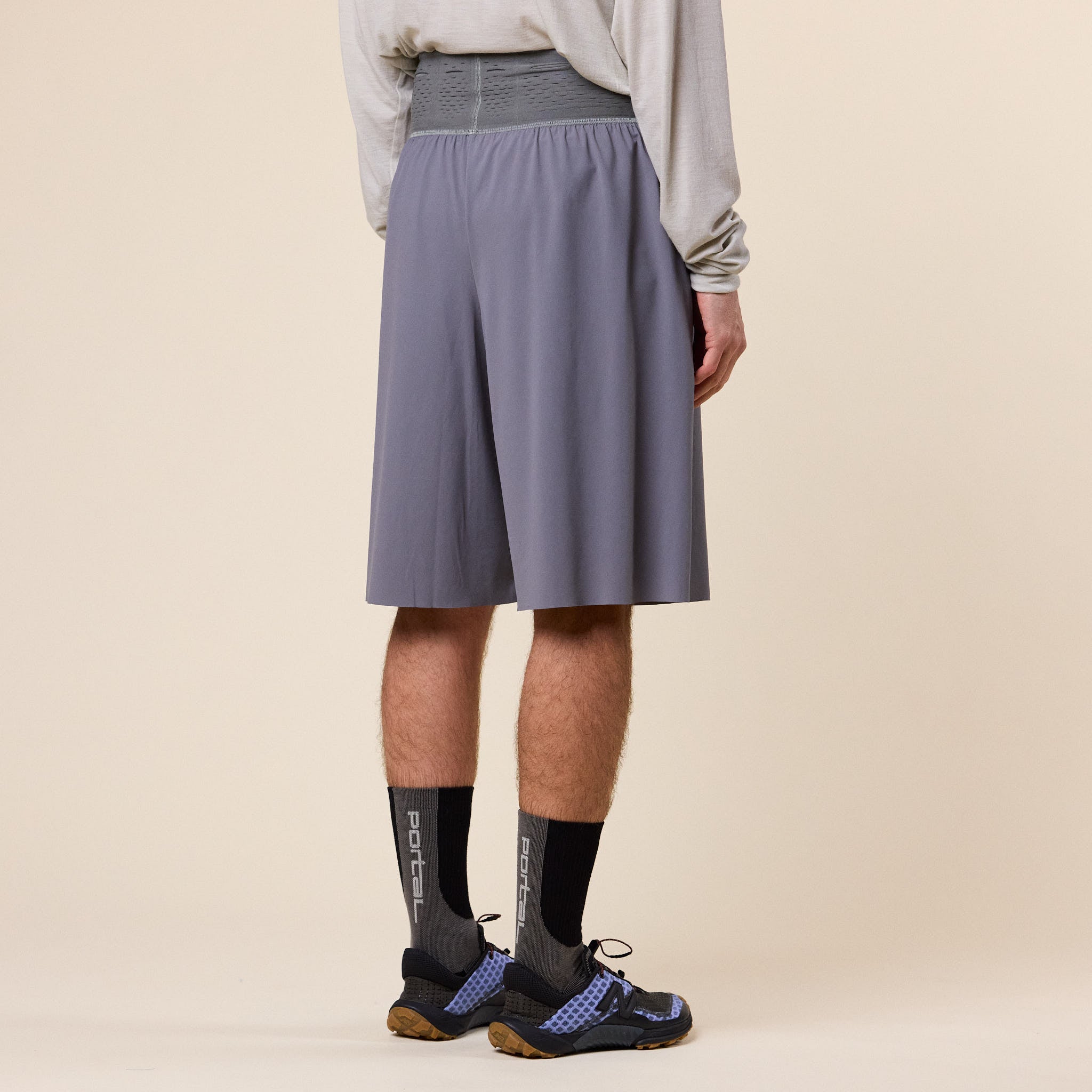 Gnuhr - Warp Short Long - Charcoal Grey