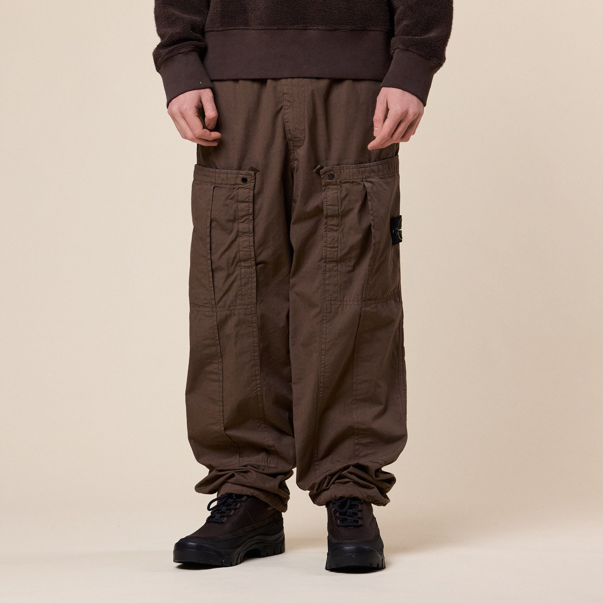 Stone Island - Loose Fit Cargo Trousers - Umber