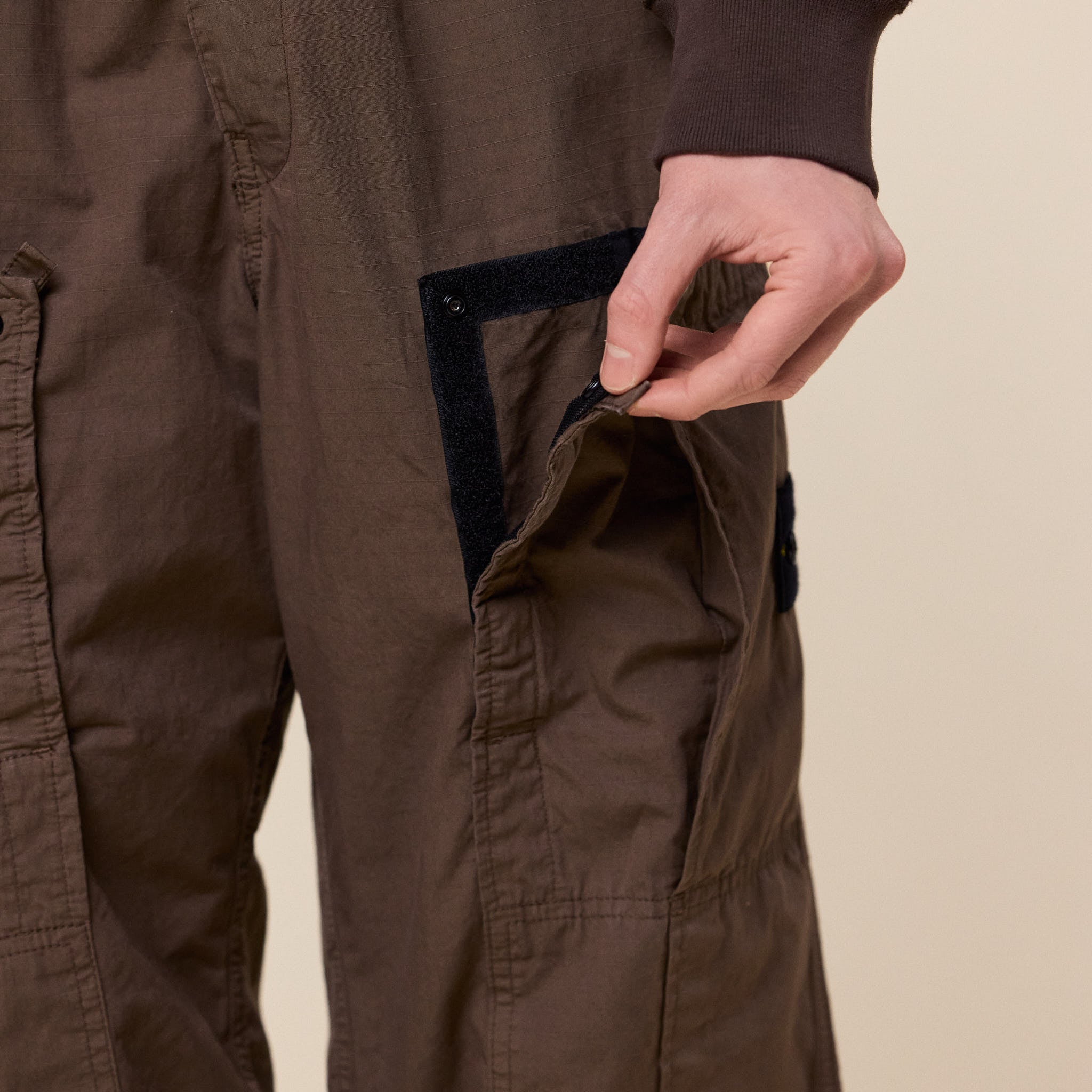 Stone Island - Loose Fit Cargo Trousers - Umber