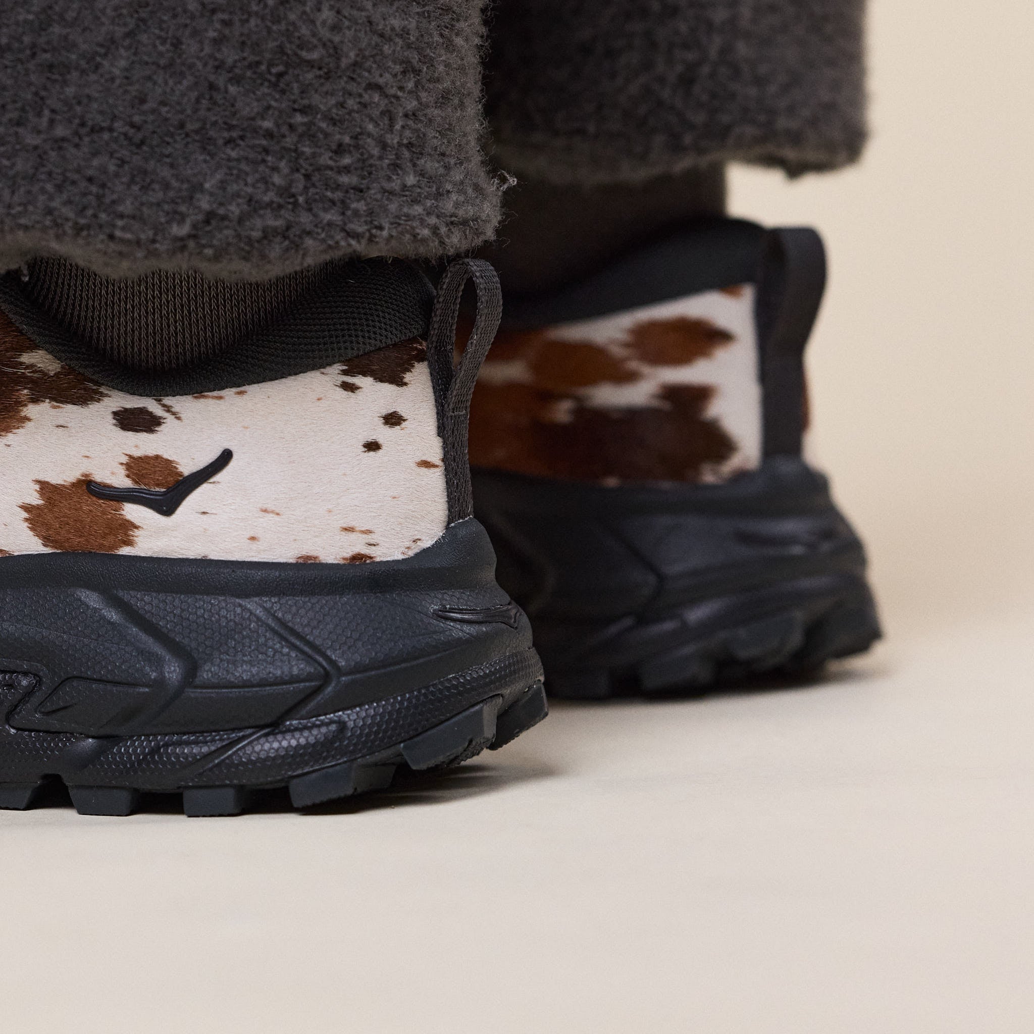 HOKA - Tor Summit + Hiking Shoe - Pirate Black / Pirate Black