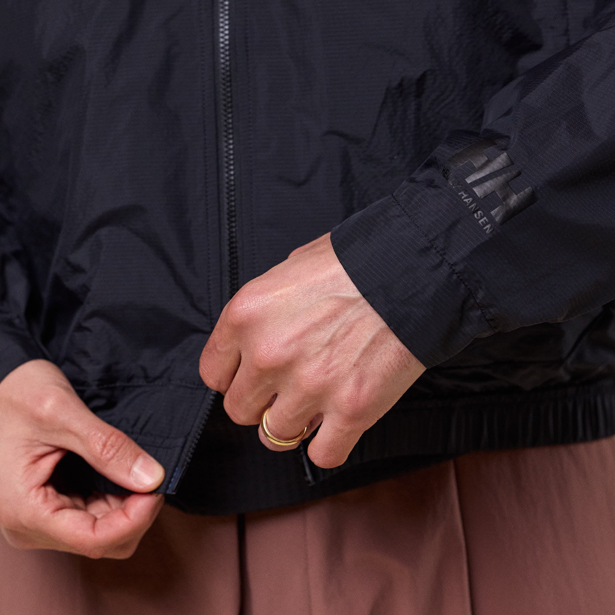 Helly Hansen Archive HH-118389225 - Arc Reversible Breeze Jacket - Black