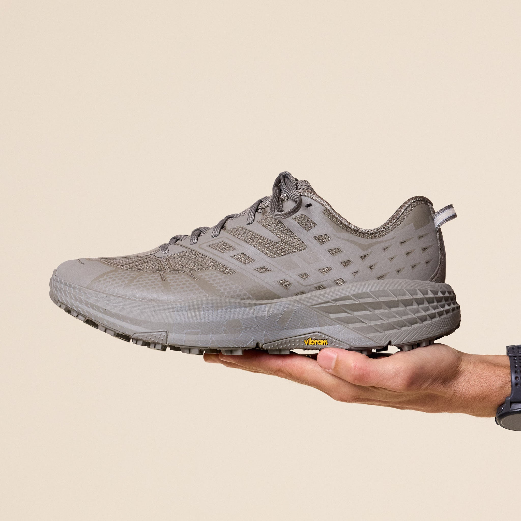 HOKA - U SPEEDGOAT 2 Stealth Tech - Light Roast / Dark Roast