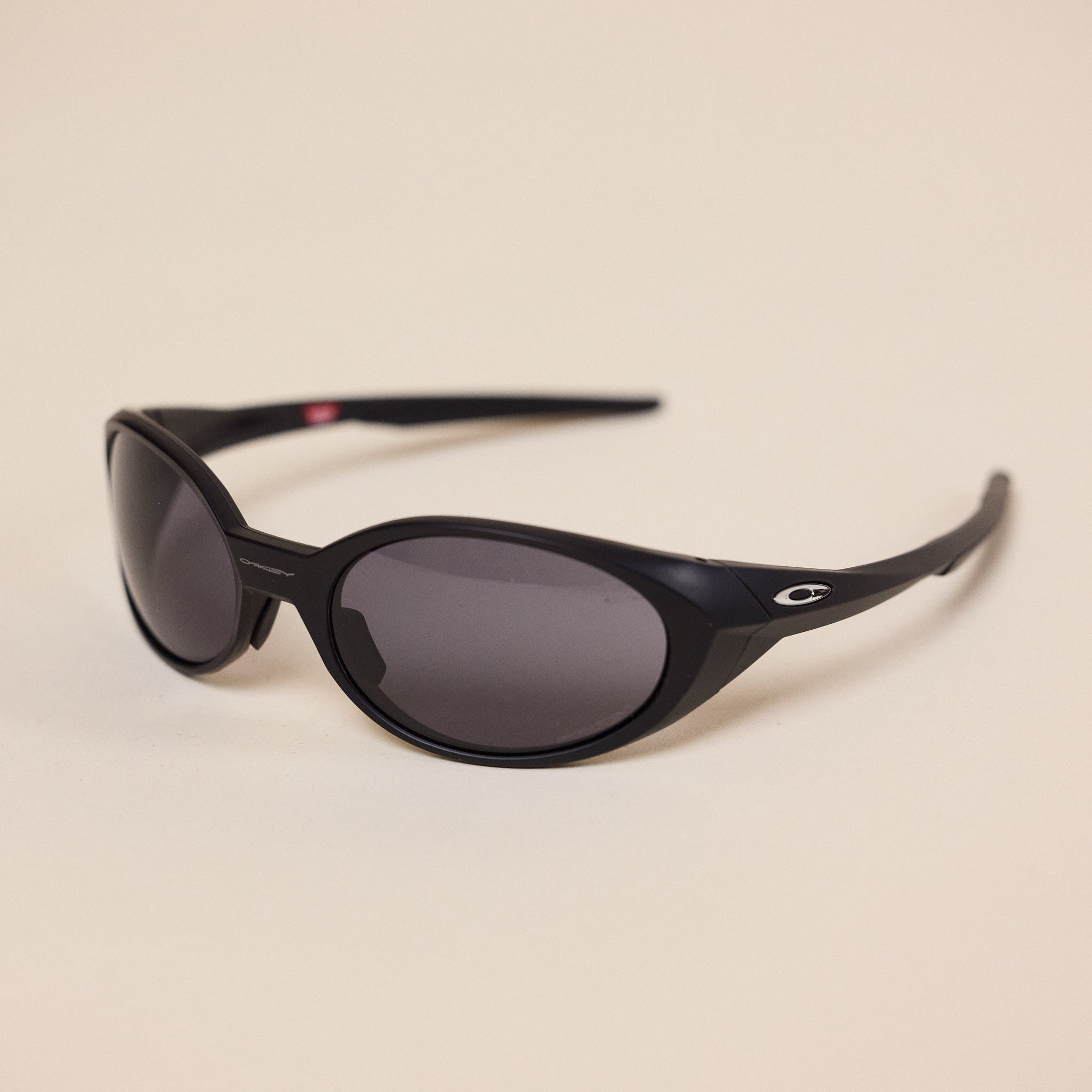 Oakley - "Eye Jacket" Redux Sunglasses - Matte Black / Prizm Grey
