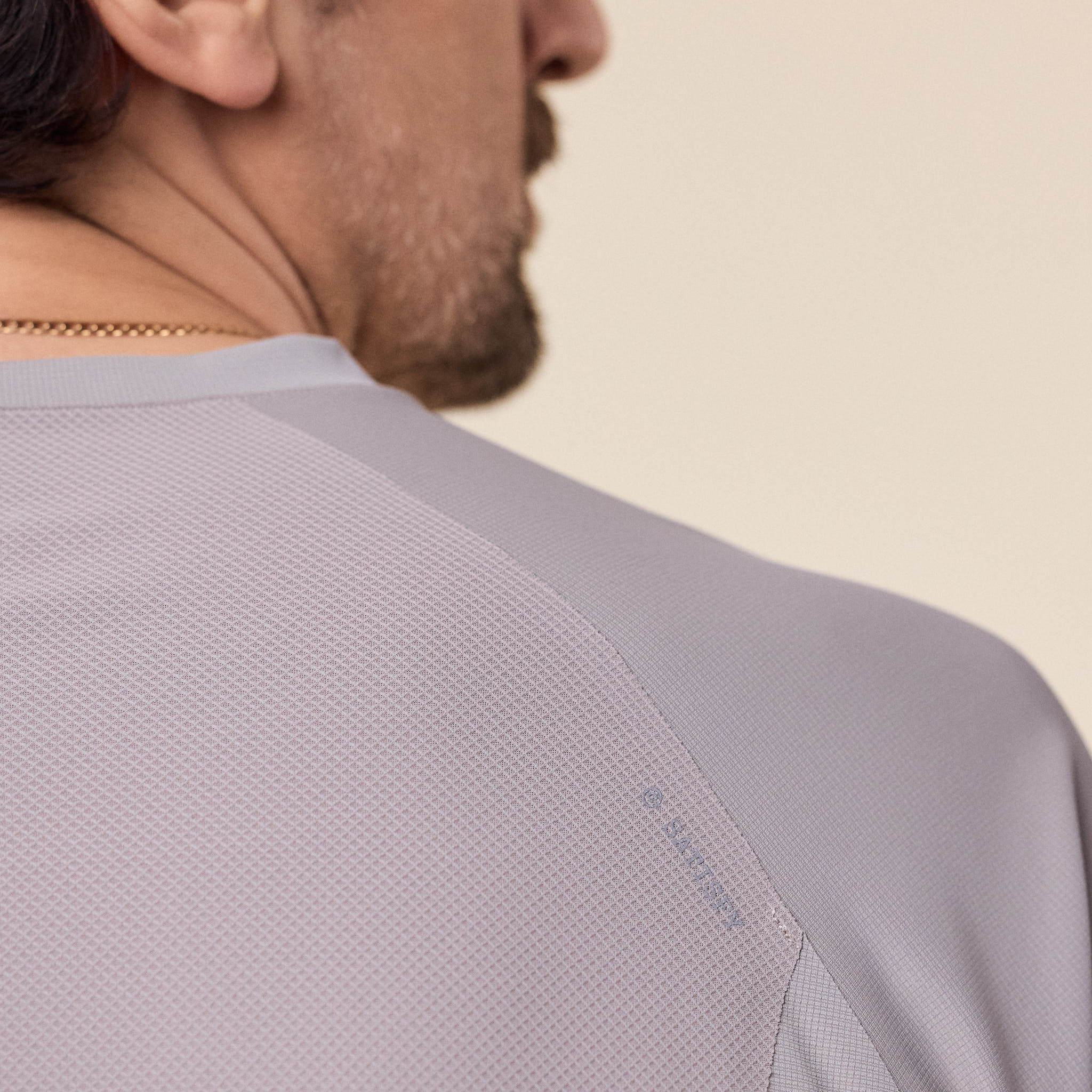 Satisfy Running - AuraLite™ UV T-Shirt - Moon Rock