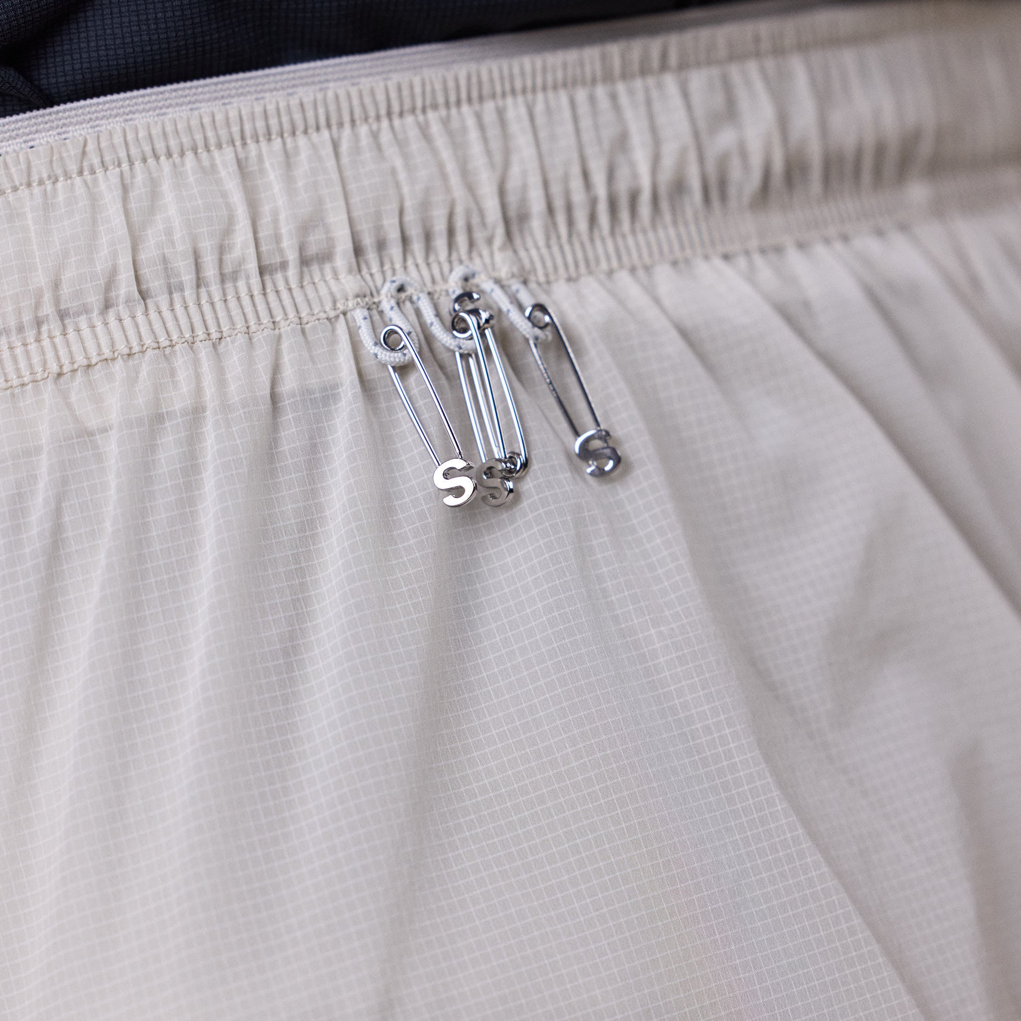 Satisfy Running - HeatCrush™ 8” Desert Shorts - Moonstruck
