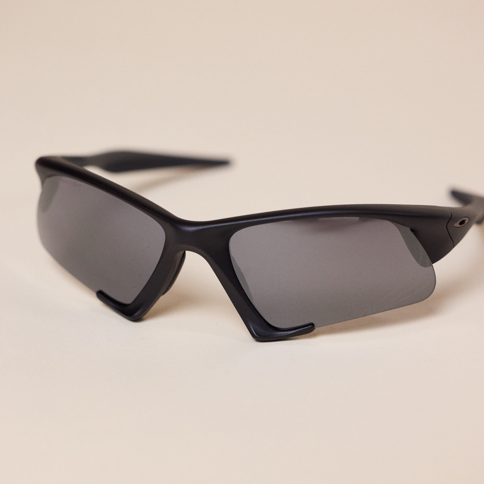 Oakley - Suture Jacket Sunglasses - Matte Black / Prizm Black