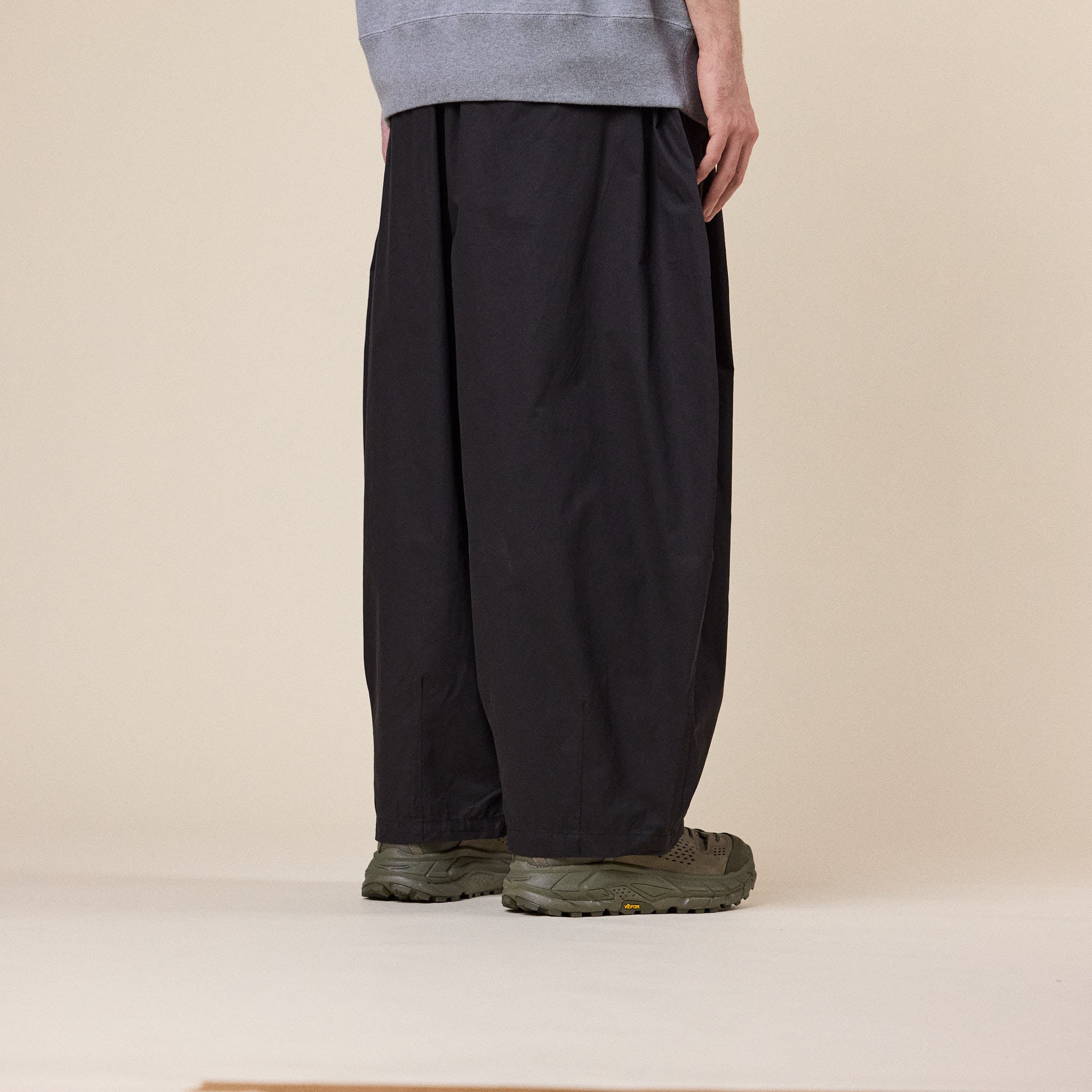 Anglan - Essential Easy Balloon Pants - Black
