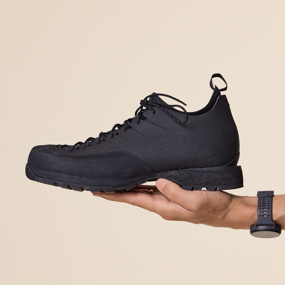 Demon x Houdini - Silvestre Approach Shoe - Antracite Black