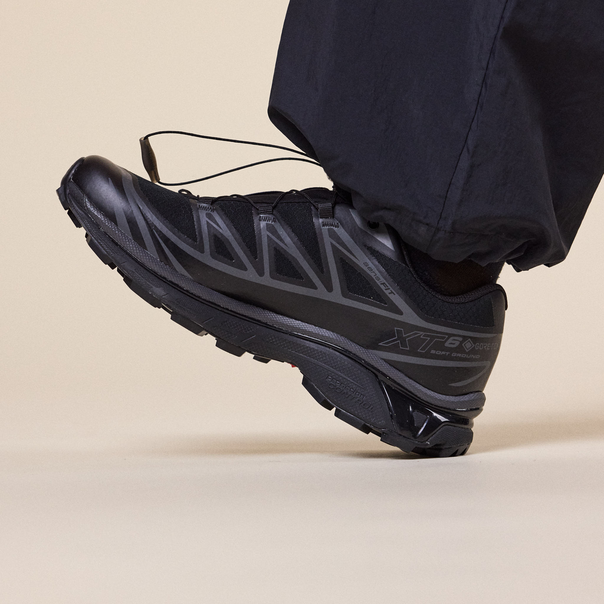 Salomon - XT-6 Gore-Tex - Black/Black/Asphalt