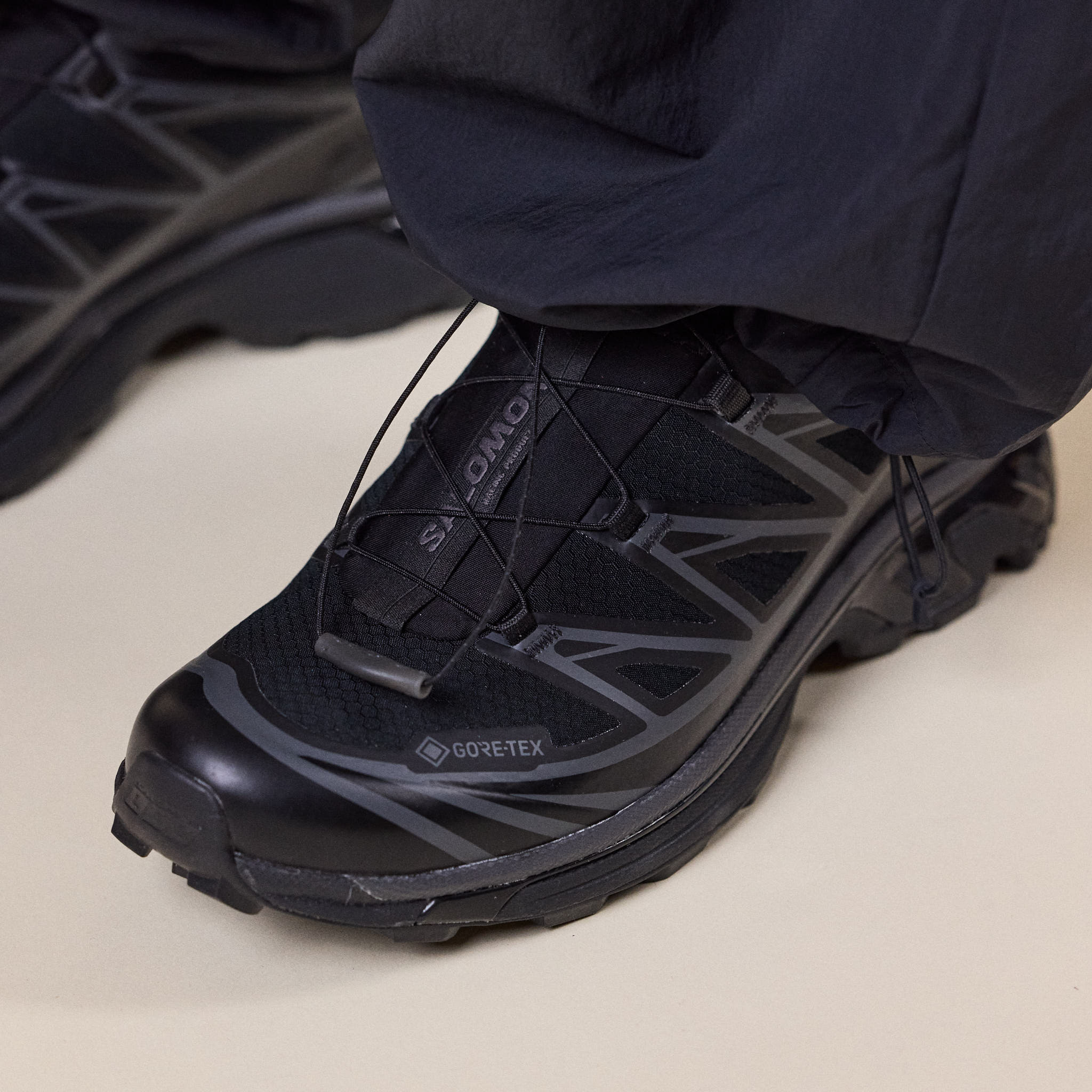 Salomon - XT-6 Gore-Tex - Black/Black/Asphalt