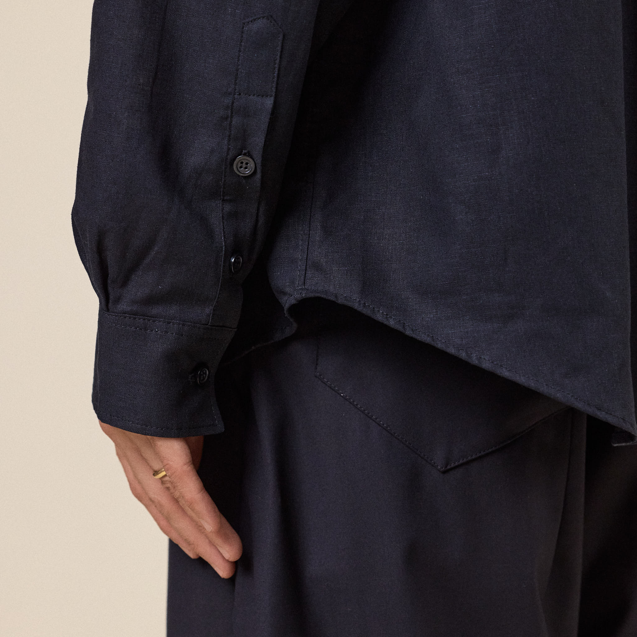J.L-A.L - Pieck Shirt - Black