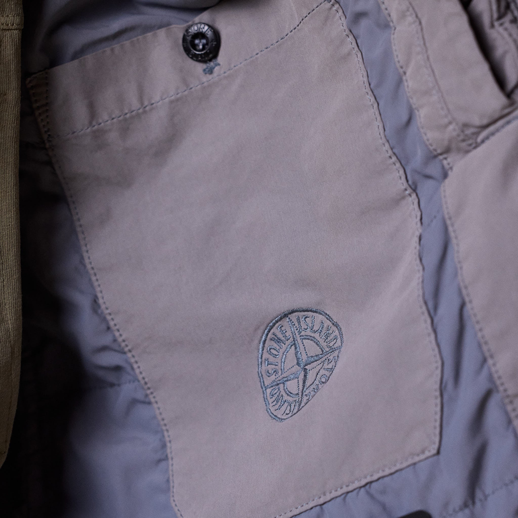 Stone Island - Hand Painted David Light T-C Padded Short Parka - Grey