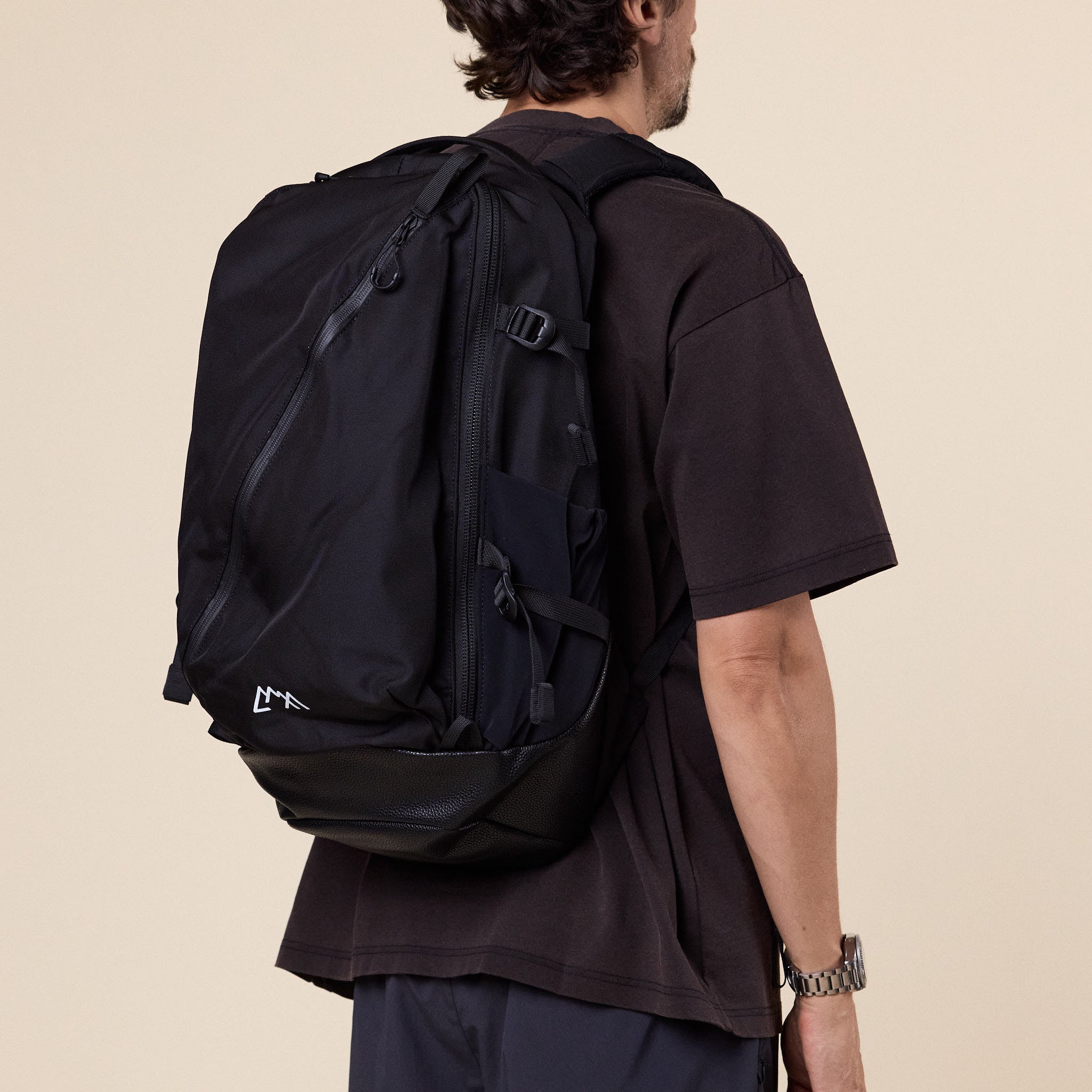 CMF Comfy Outdoor Garment - Backpackerz 32 Smooth Nylon Backpack - Black
