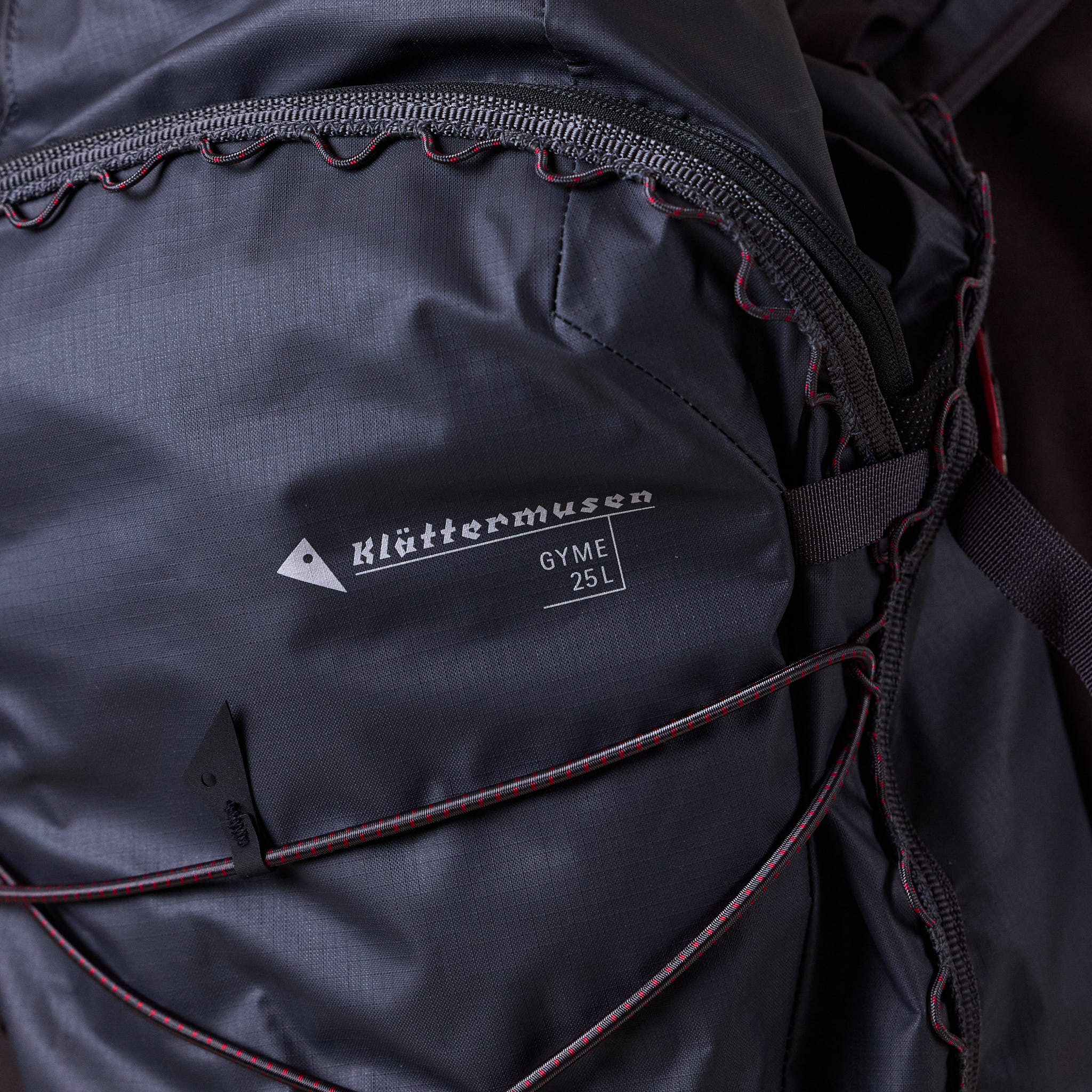 Klättermusen - Gyme Backpack 25L - Raven Black