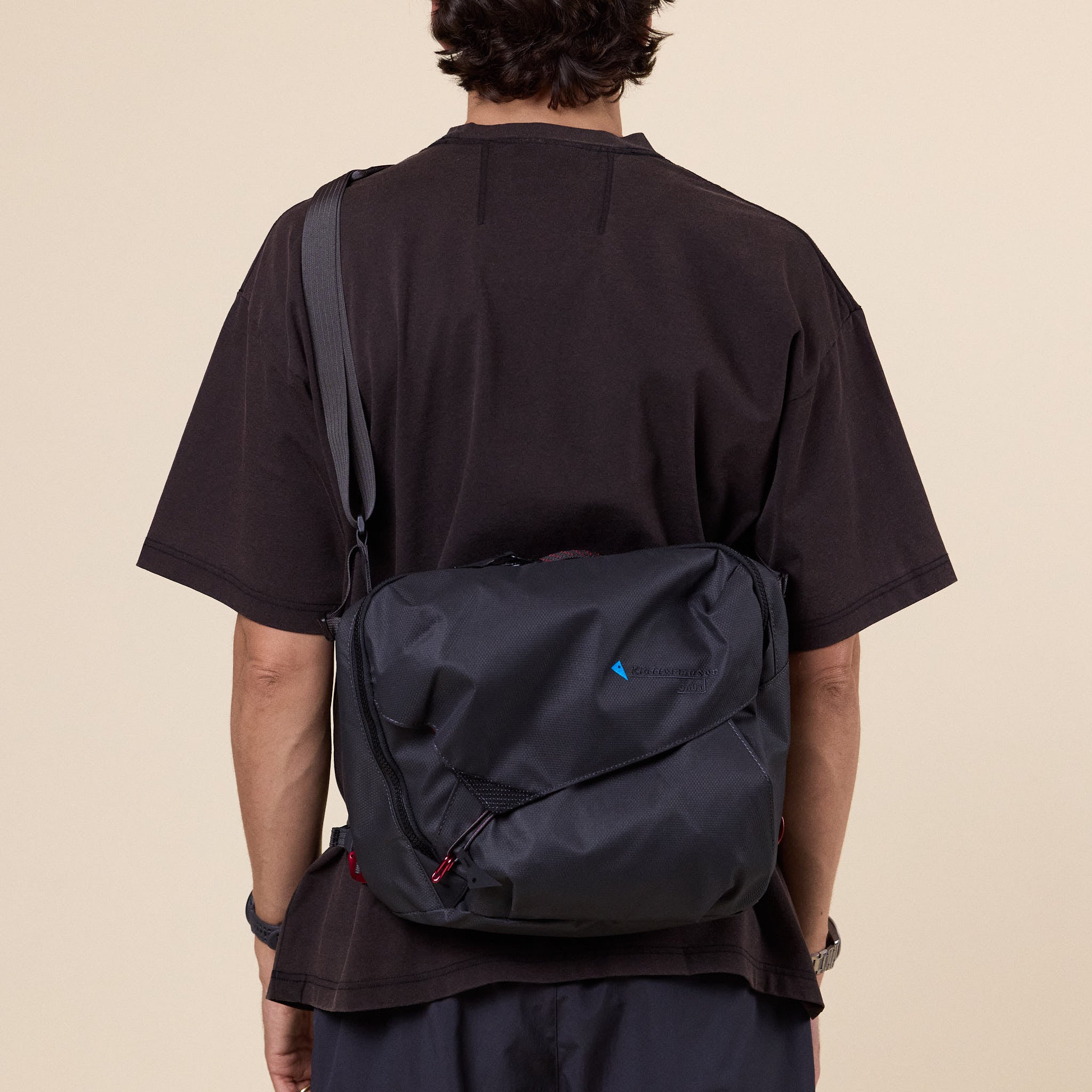 Klättermusen - Gaut Messenger Bag 8L - Raven Black