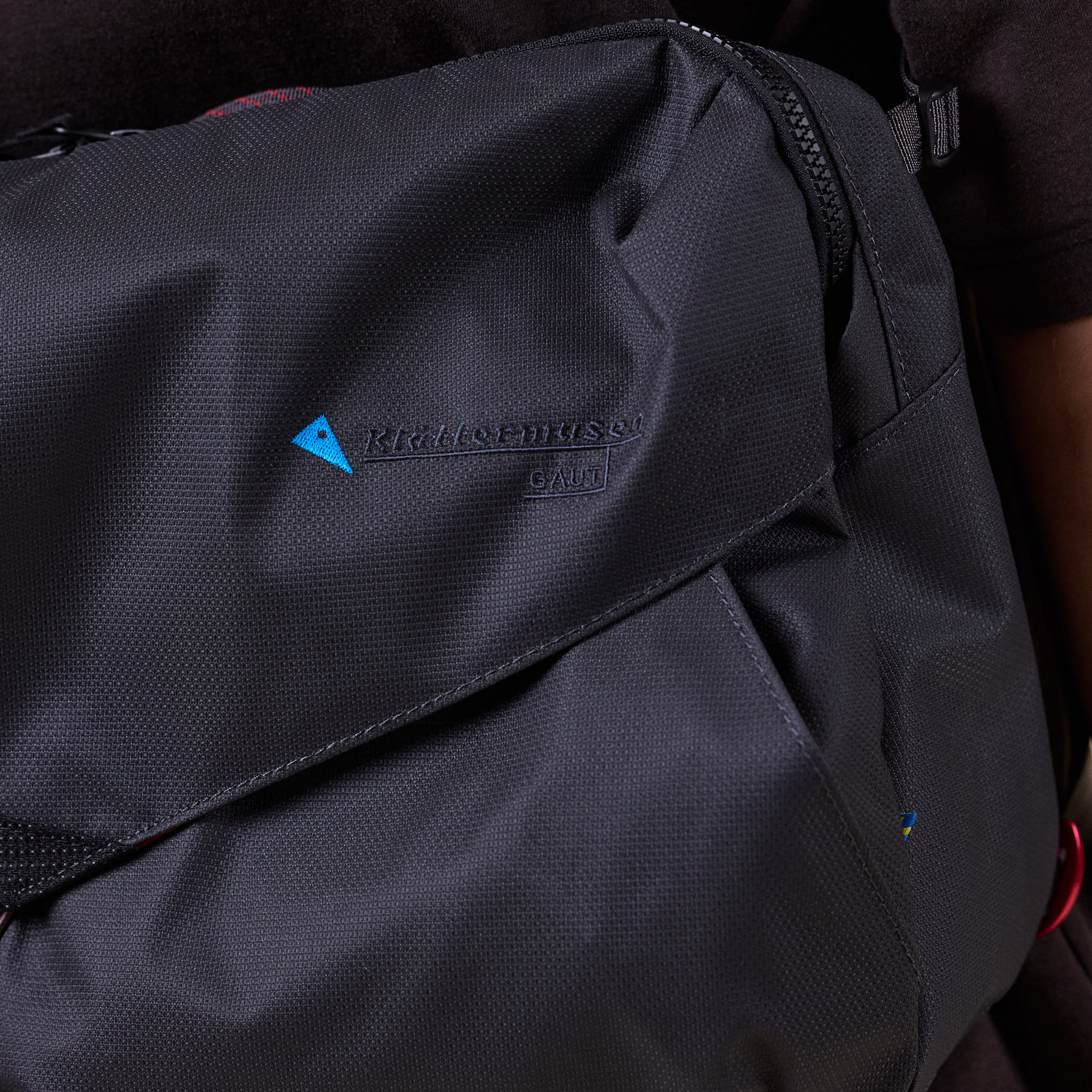 Klättermusen - Gaut Messenger Bag 8L - Raven Black